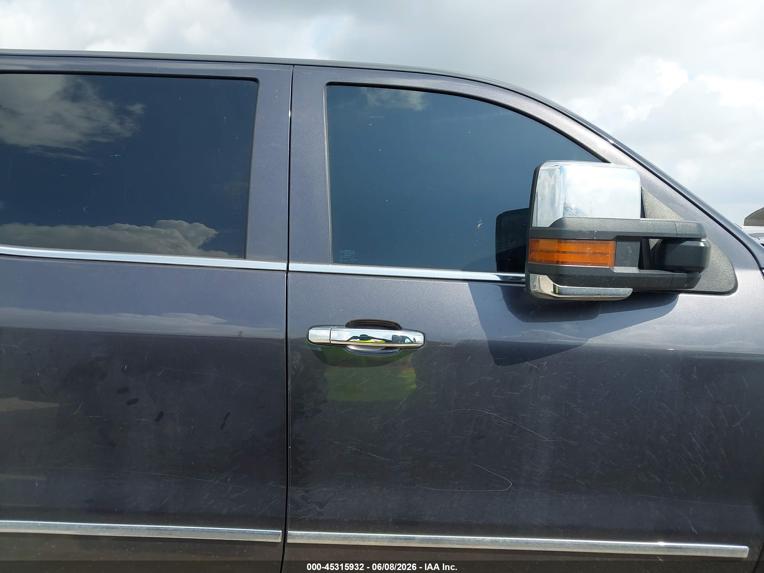 2016 Gmc Sierra 2500hd Denali Черный vin: 1GT12UE85GF190809