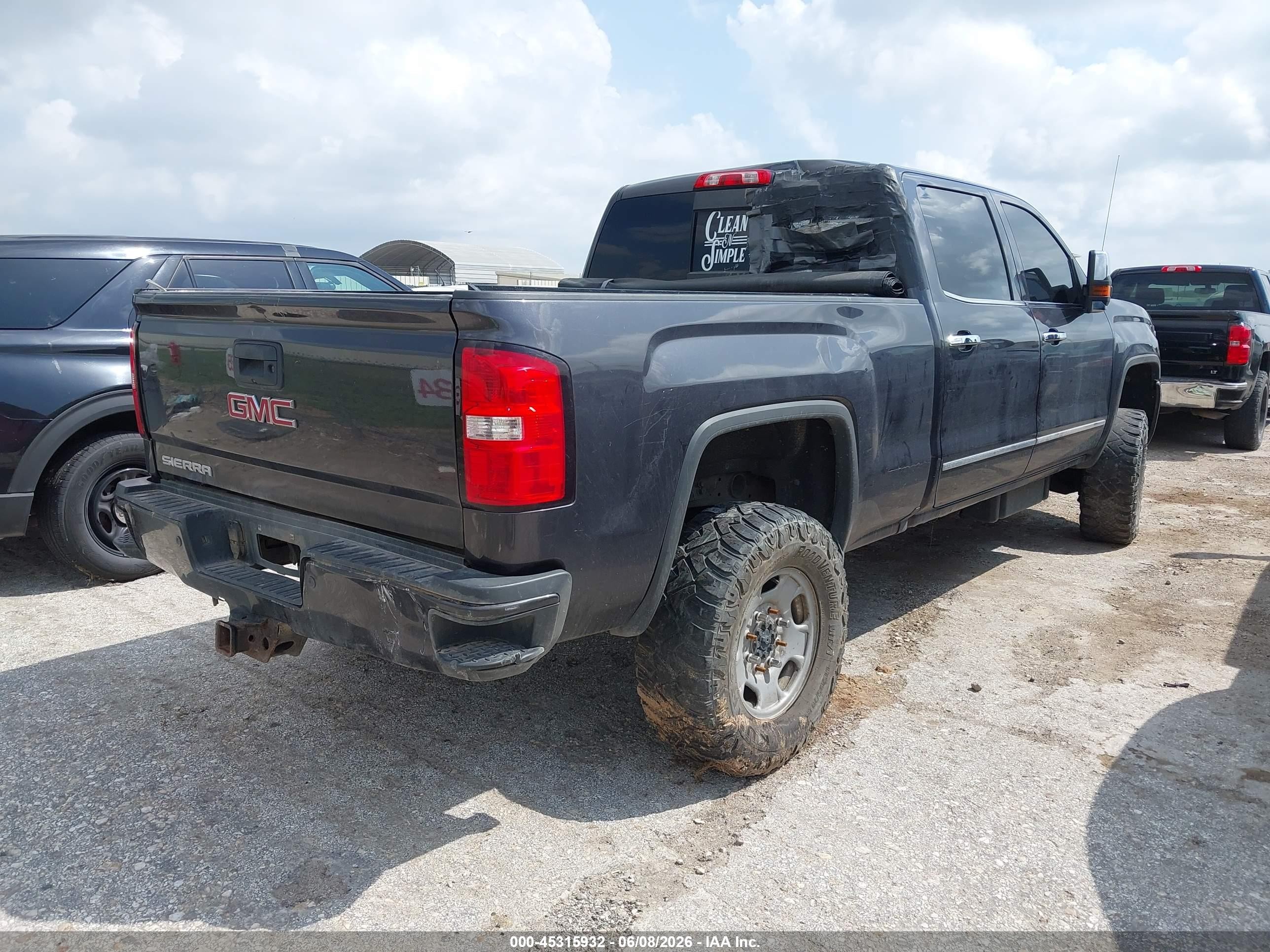 2016 Gmc Sierra 2500hd Denali Черный vin: 1GT12UE85GF190809