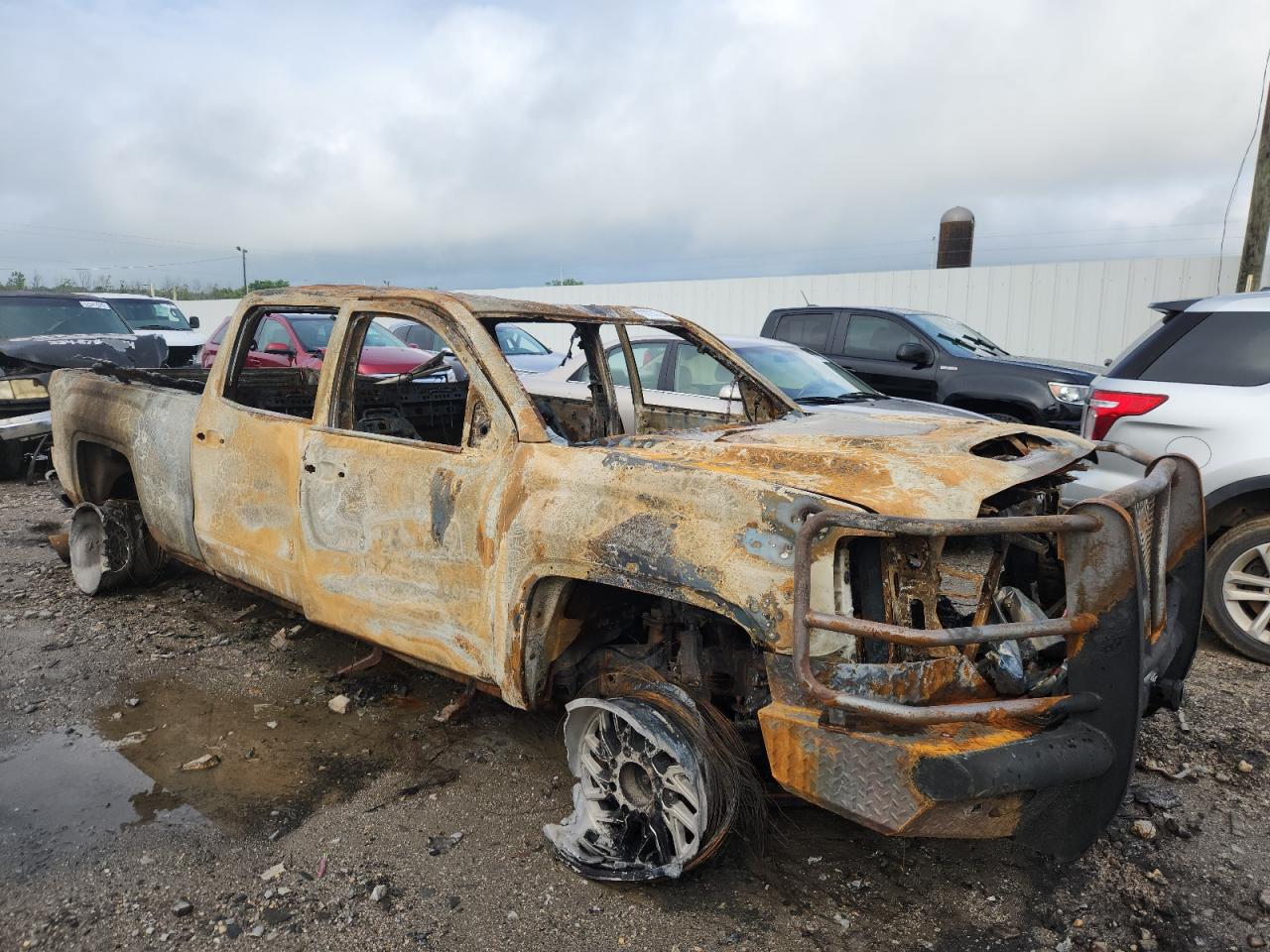 2018 Gmc Sierra K2500 Denali Burn vin: 1GT12UEY0JF268159