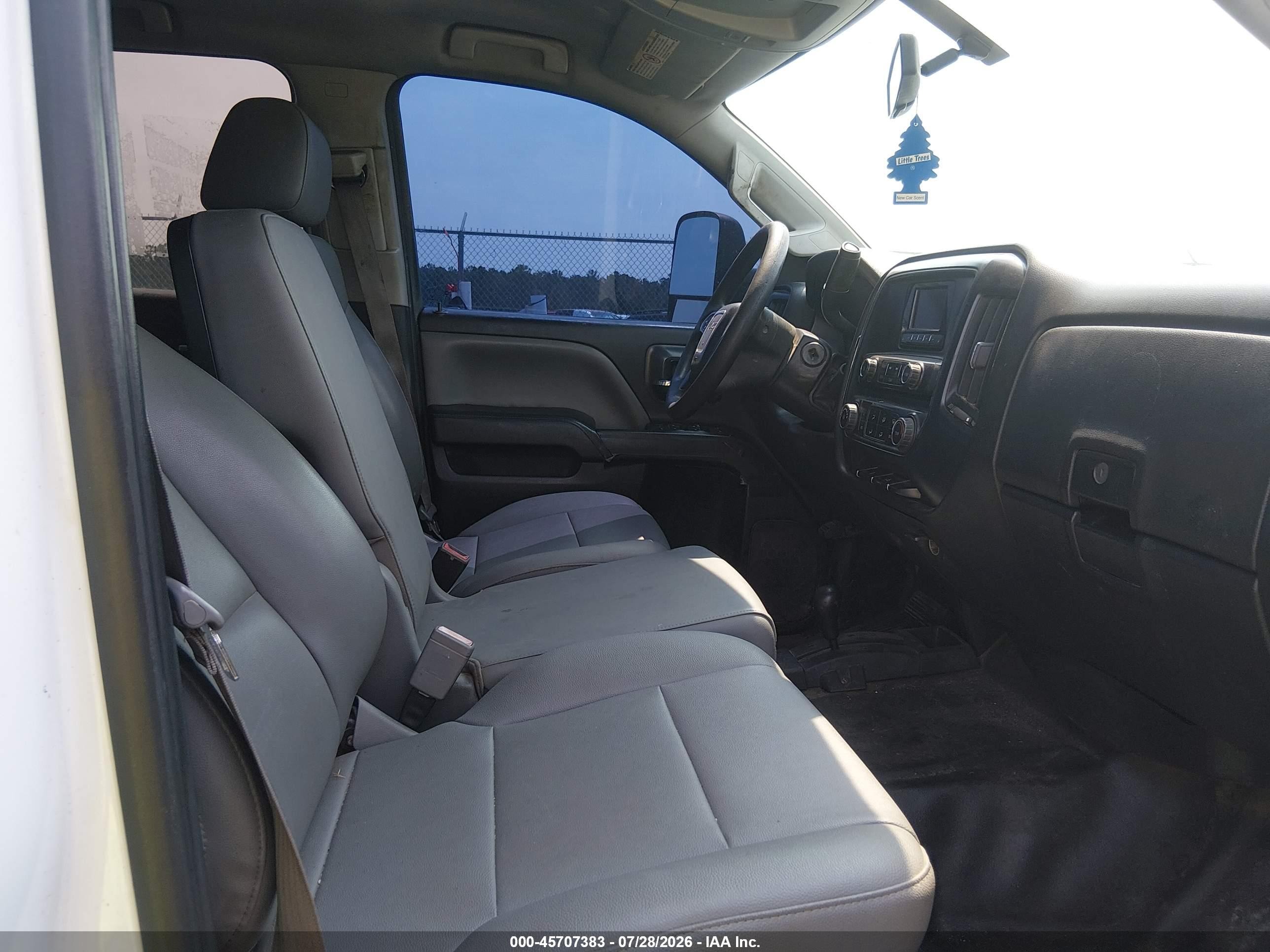 2015 Gmc Sierra 2500hd   Белый vin: 1GT12XEG6FF156174