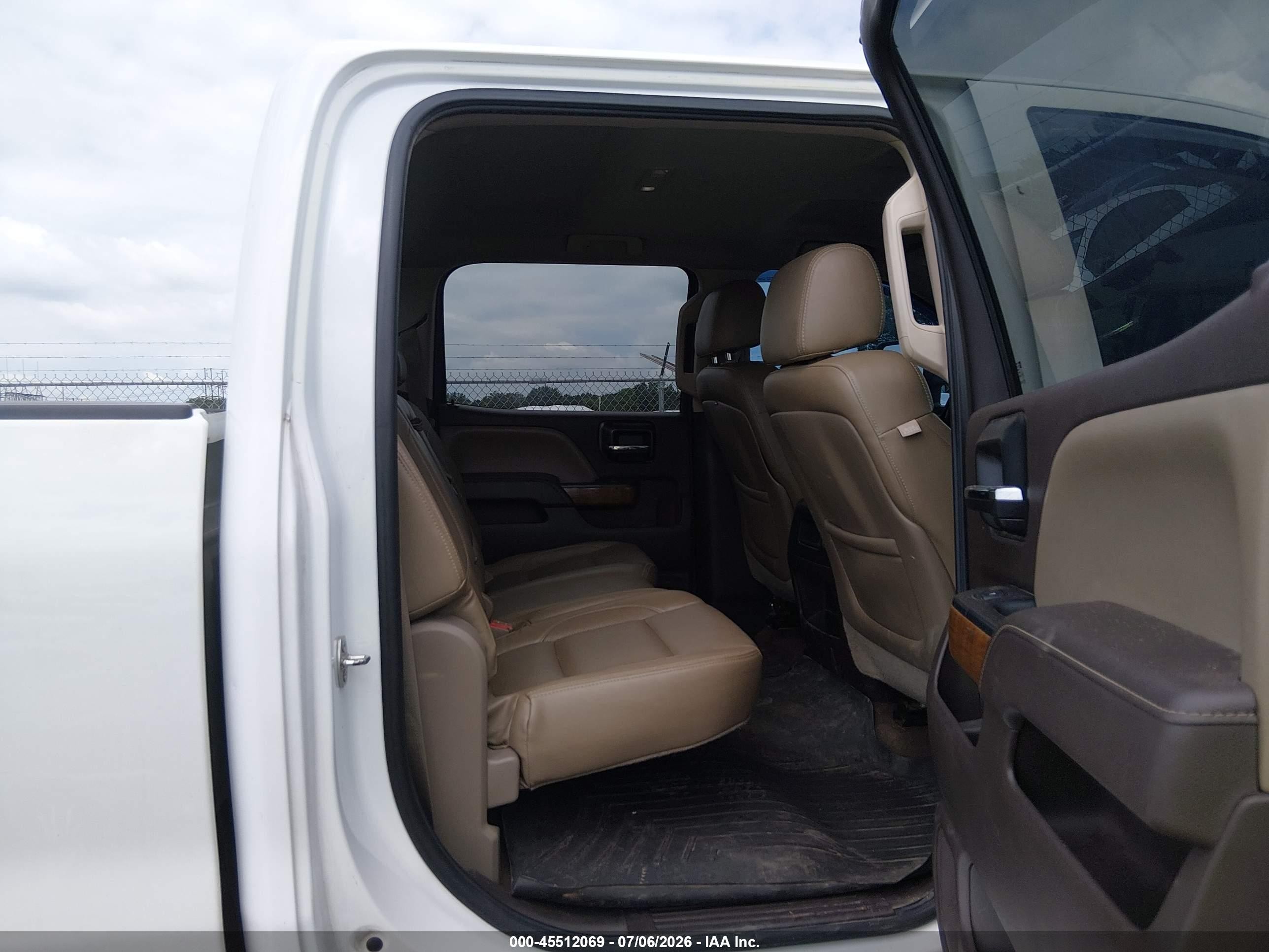 2015 Gmc Sierra 2500hd Available Wifi Sle Белый vin: 1GT12YE88FF533229