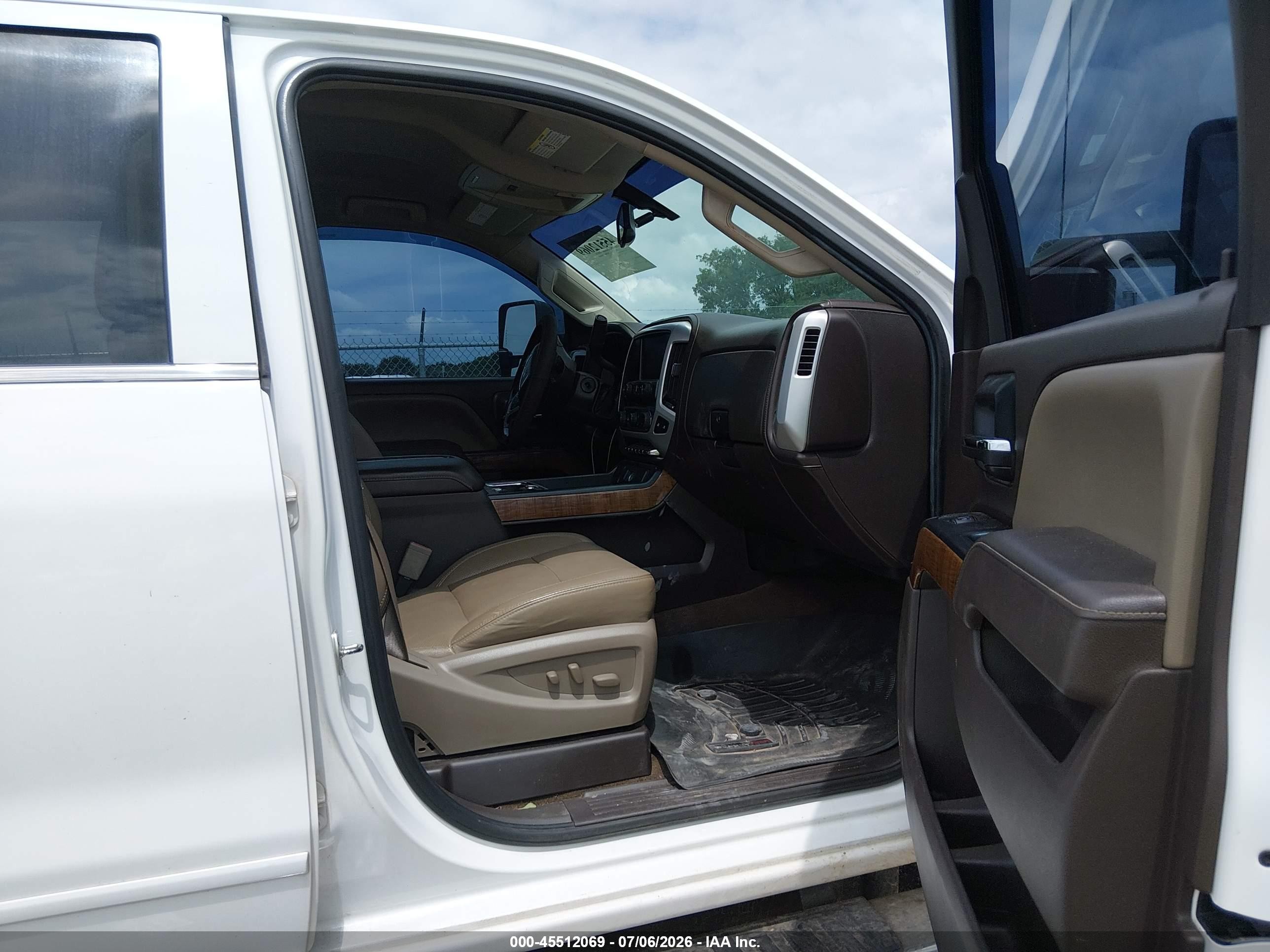 2015 Gmc Sierra 2500hd Available Wifi Sle Белый vin: 1GT12YE88FF533229
