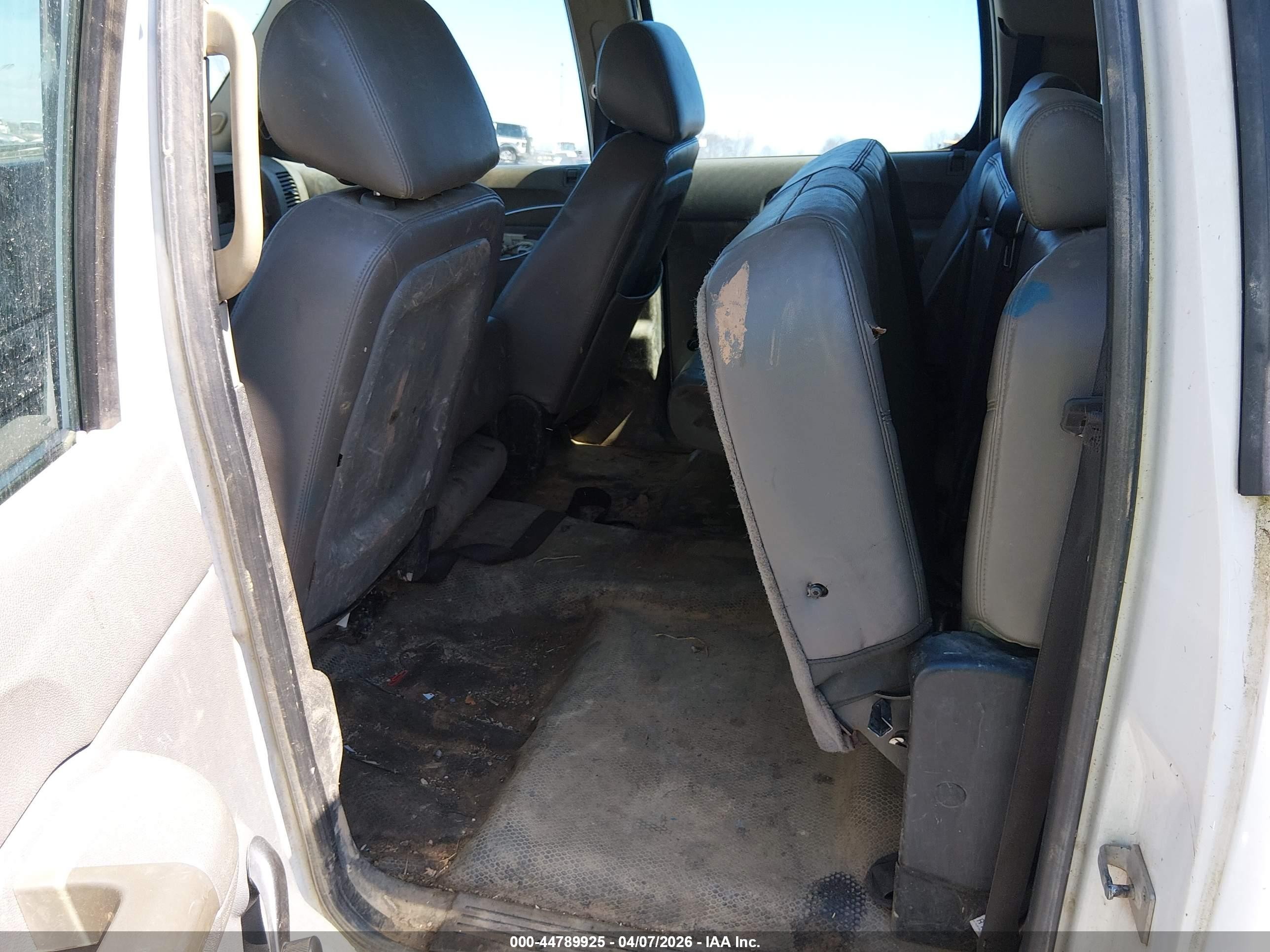 2013 Gmc Sierra 2500hd Work Truck White vin: 1GT12ZCG3DF127937
