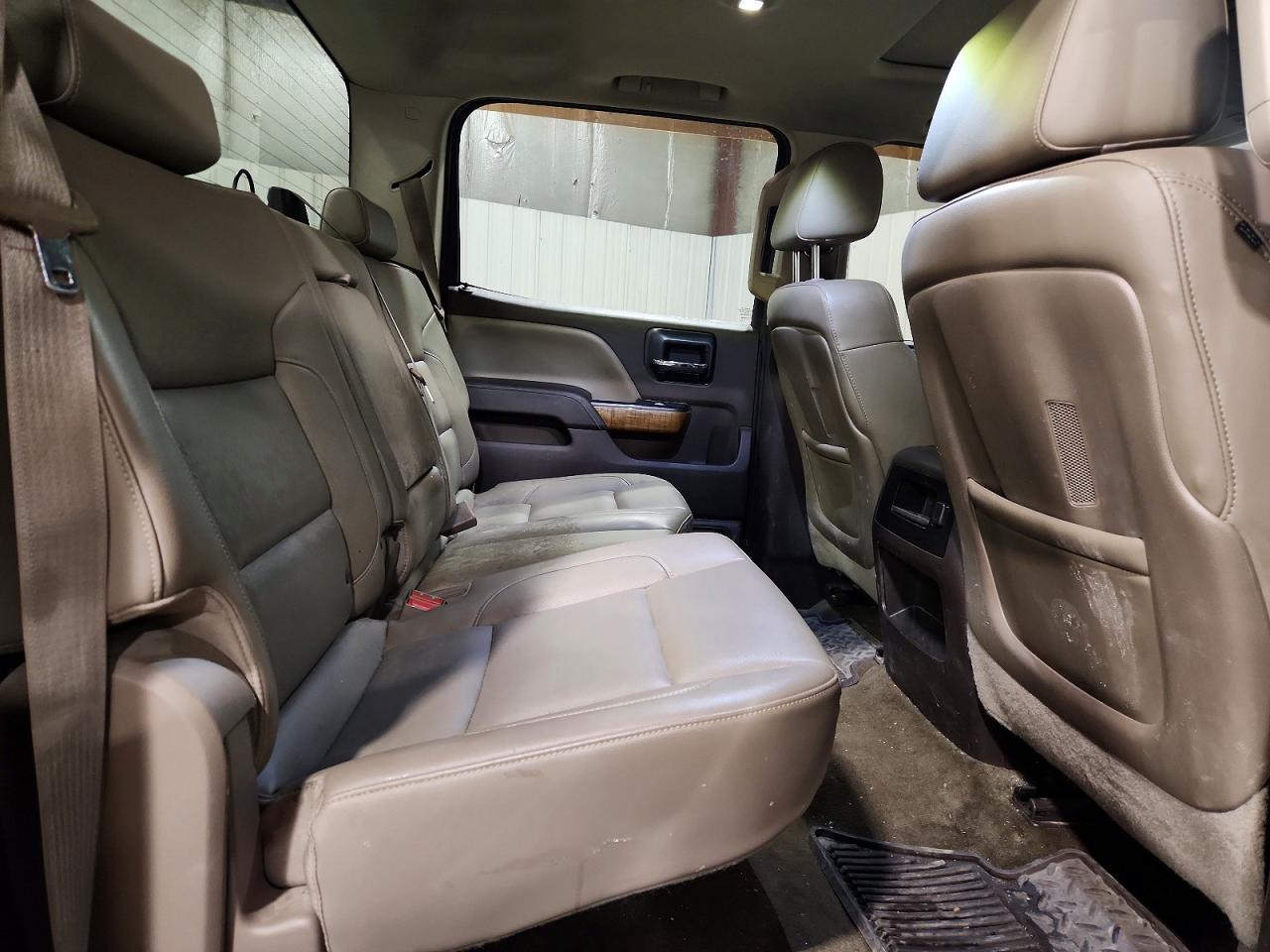2015 Gmc 5000 Black vin: 1GT12ZE80FF101076