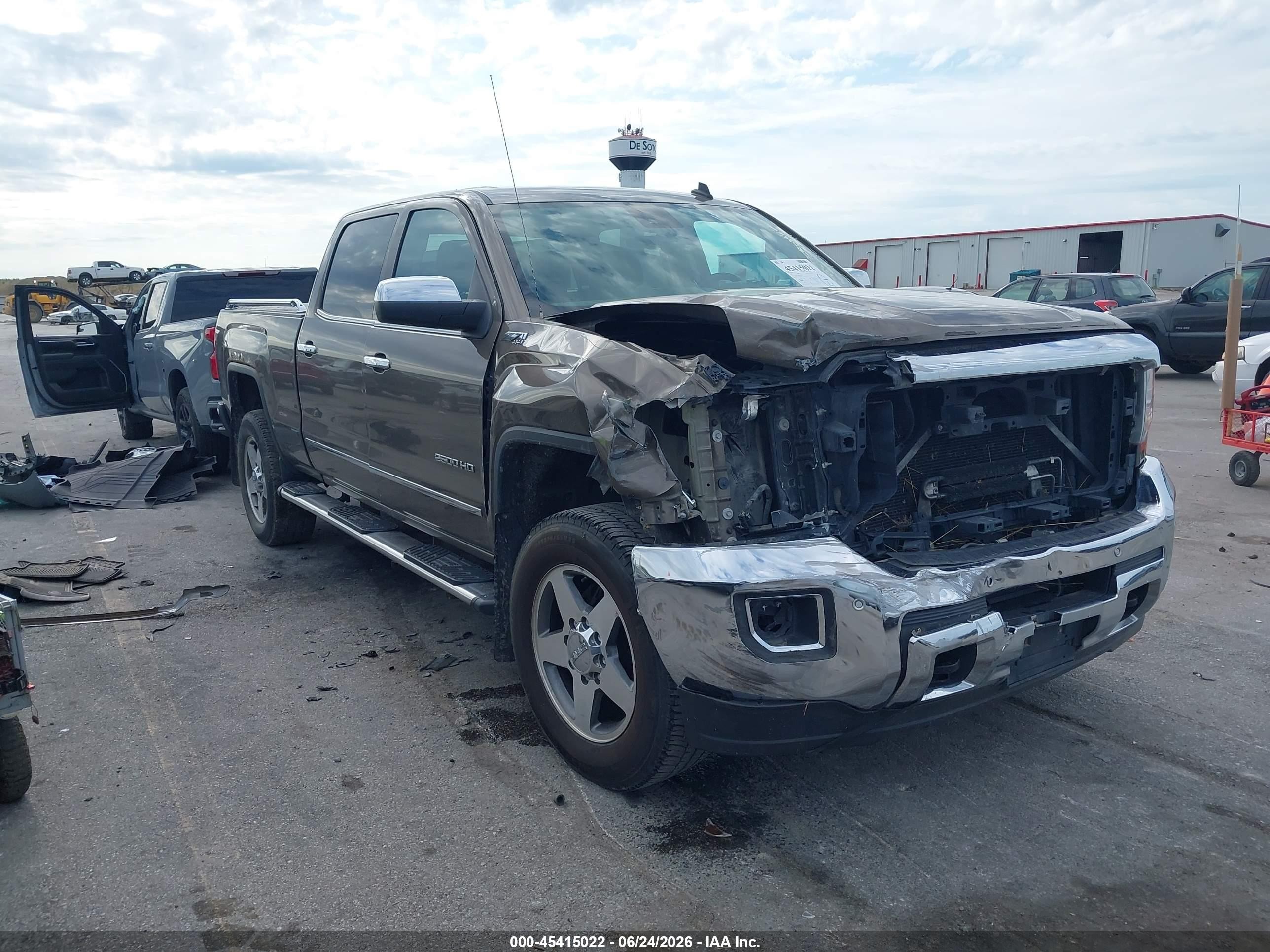2015 Gmc Sierra 2500hd Slt Brown vin: 1GT12ZEG0FF106432
