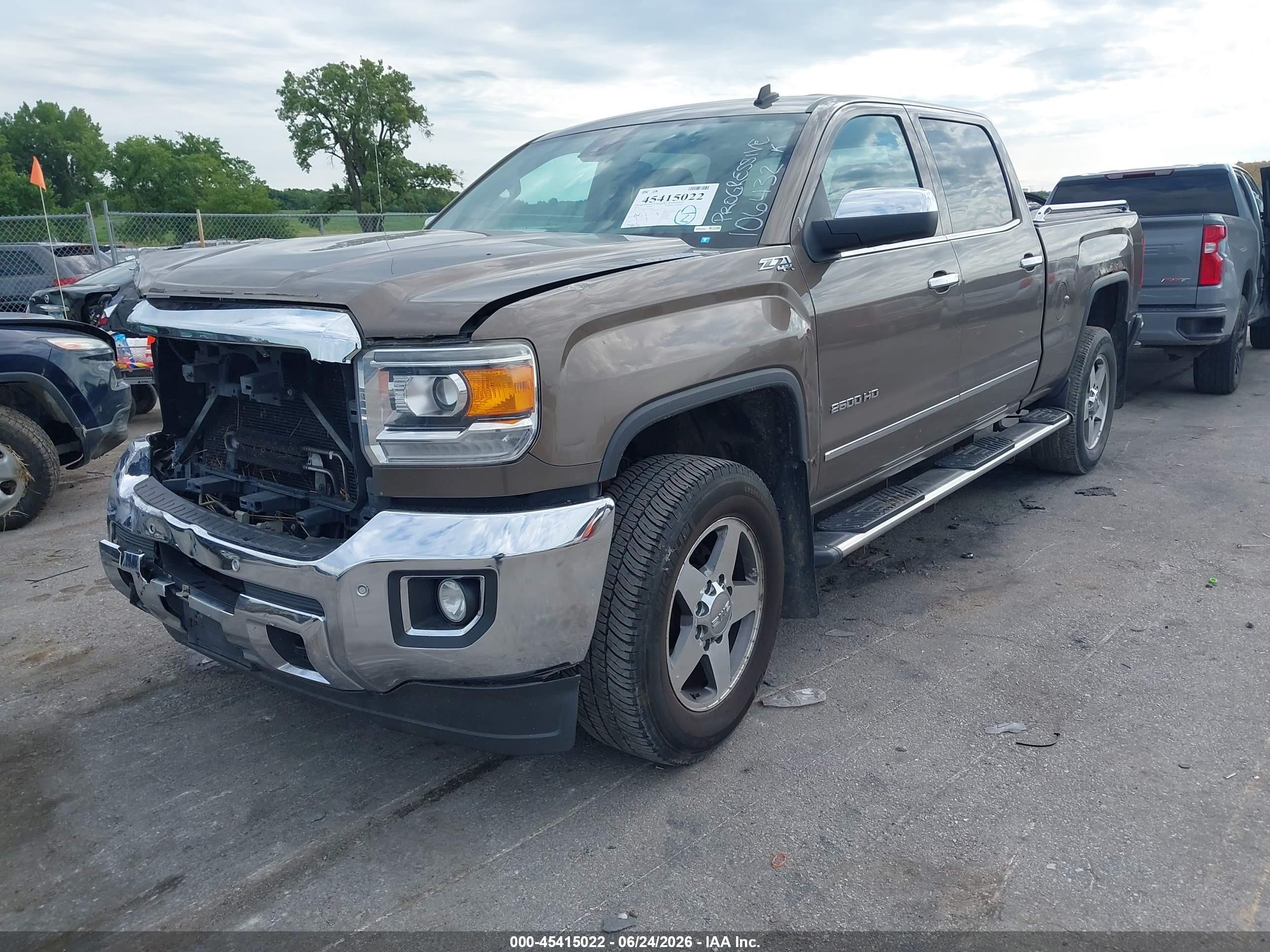 2015 Gmc Sierra 2500hd Slt Brown vin: 1GT12ZEG0FF106432