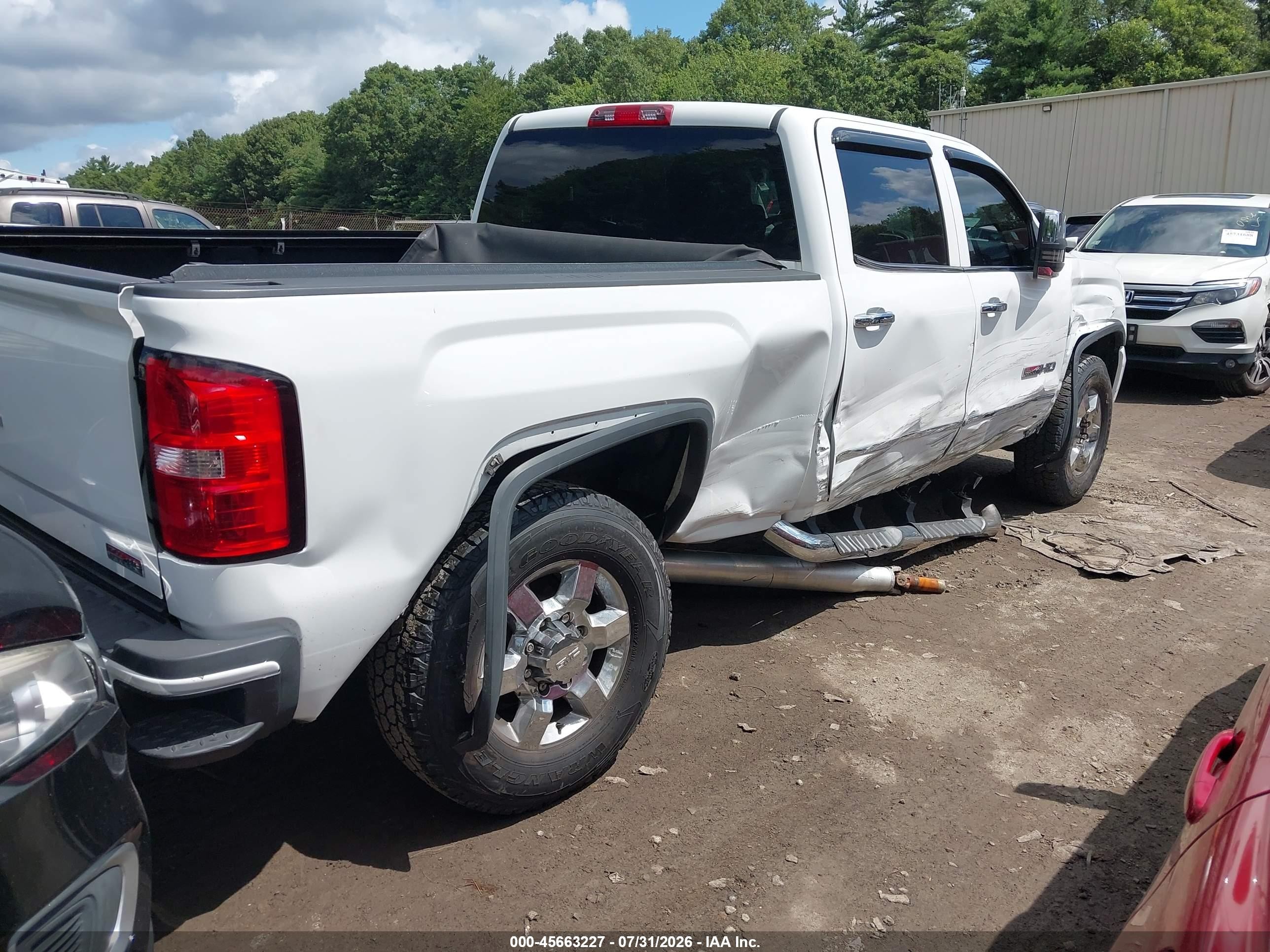 2015 Gmc Sierra 2500hd Available Wifi Slt White vin: 1GT12ZEG3FF544913