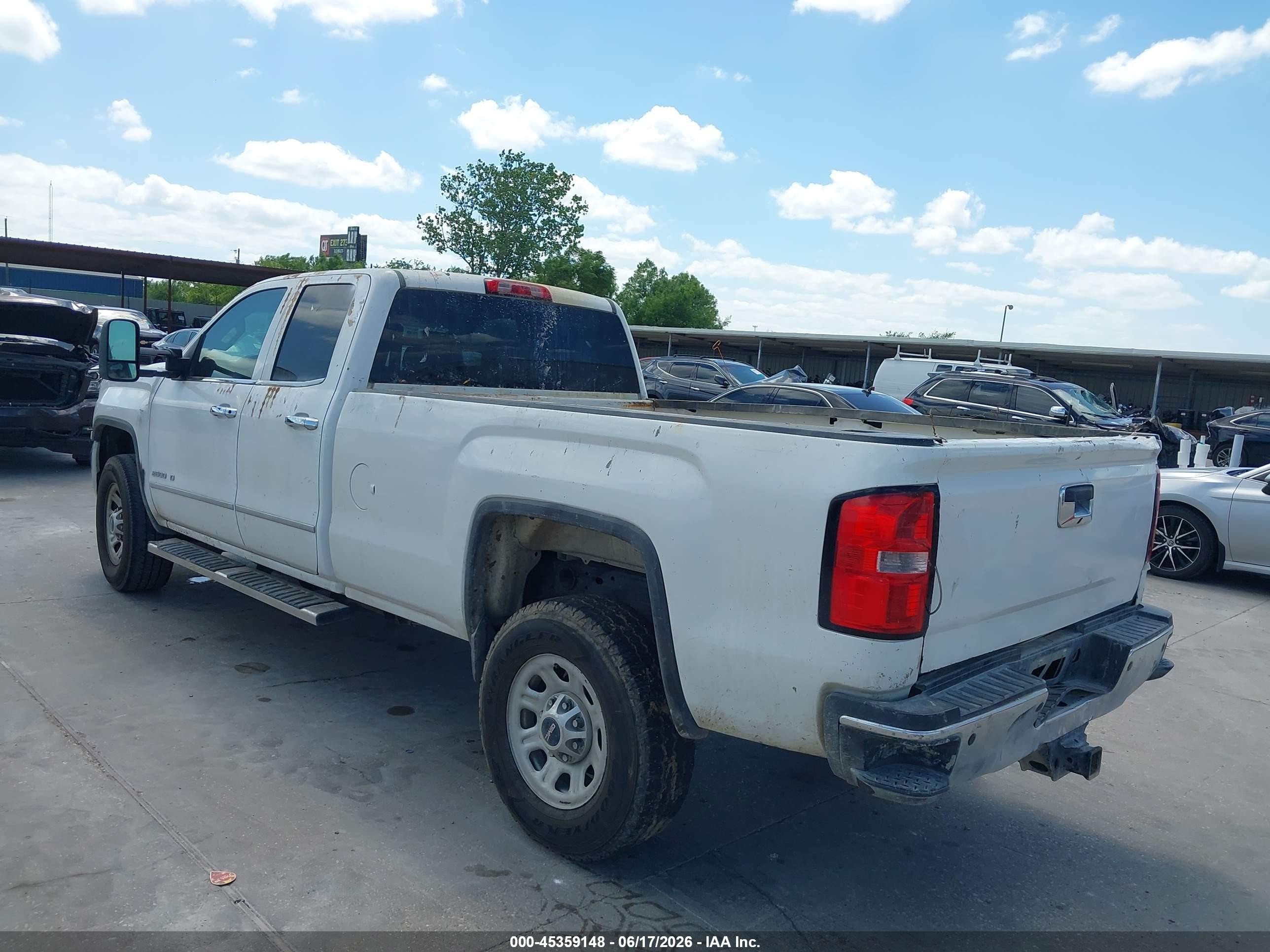 2015 Gmc Sierra 2500hd   White vin: 1GT21XEG7FZ125781