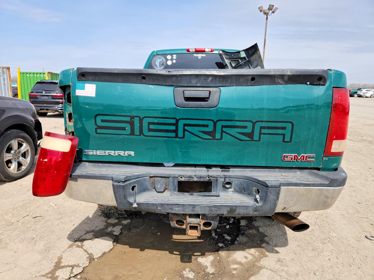 2011 Gmc 2500 Green vin: 1GT21ZCG2BZ195679