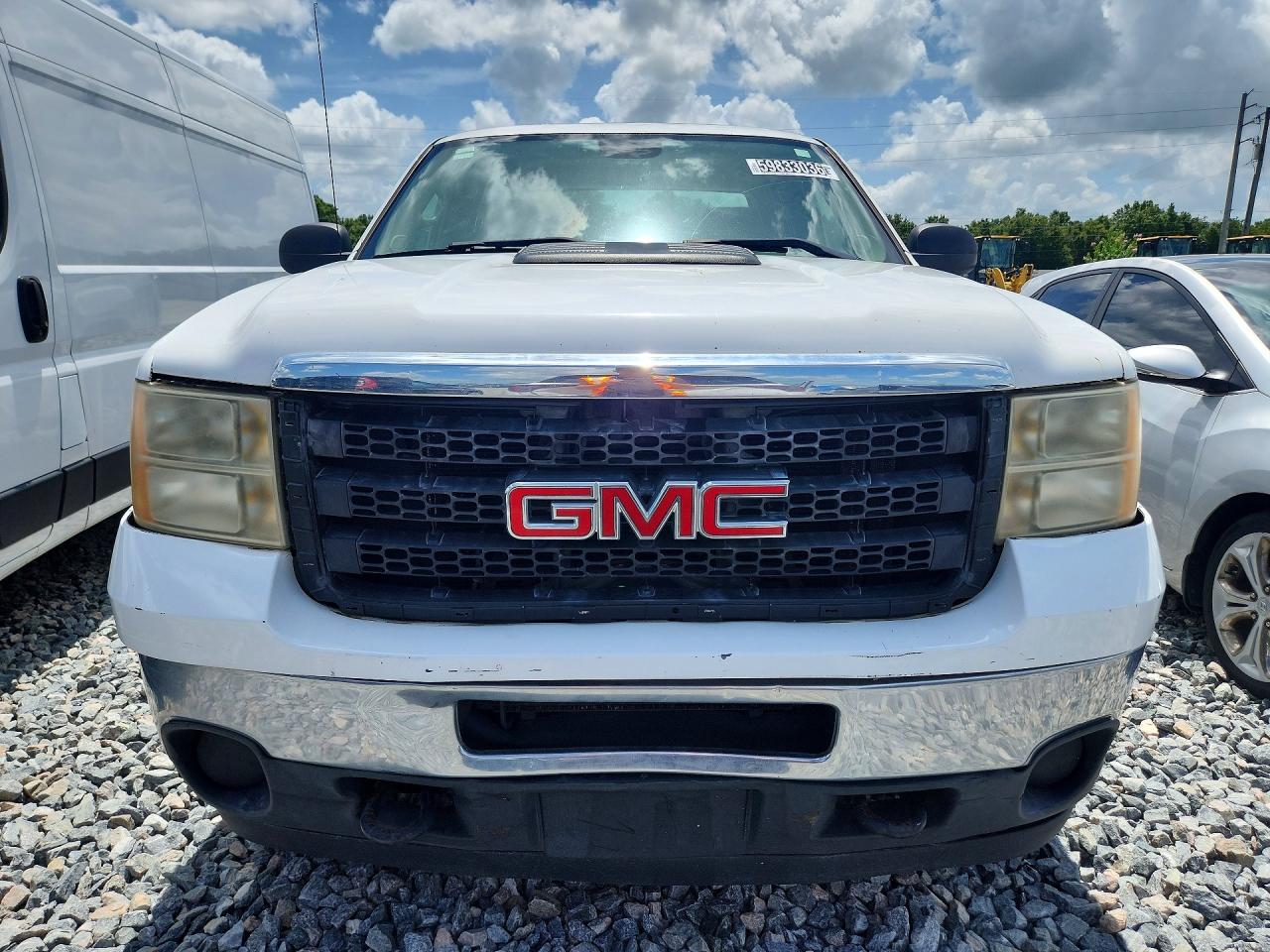 2011 Gmc Sierra C2500 Heavy Duty White vin: 1GT21ZCG4BZ136181
