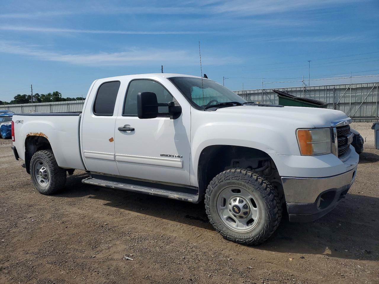 2011 Gmc Sierra K2500 Sle Белый vin: 1GT220CG0BZ265995
