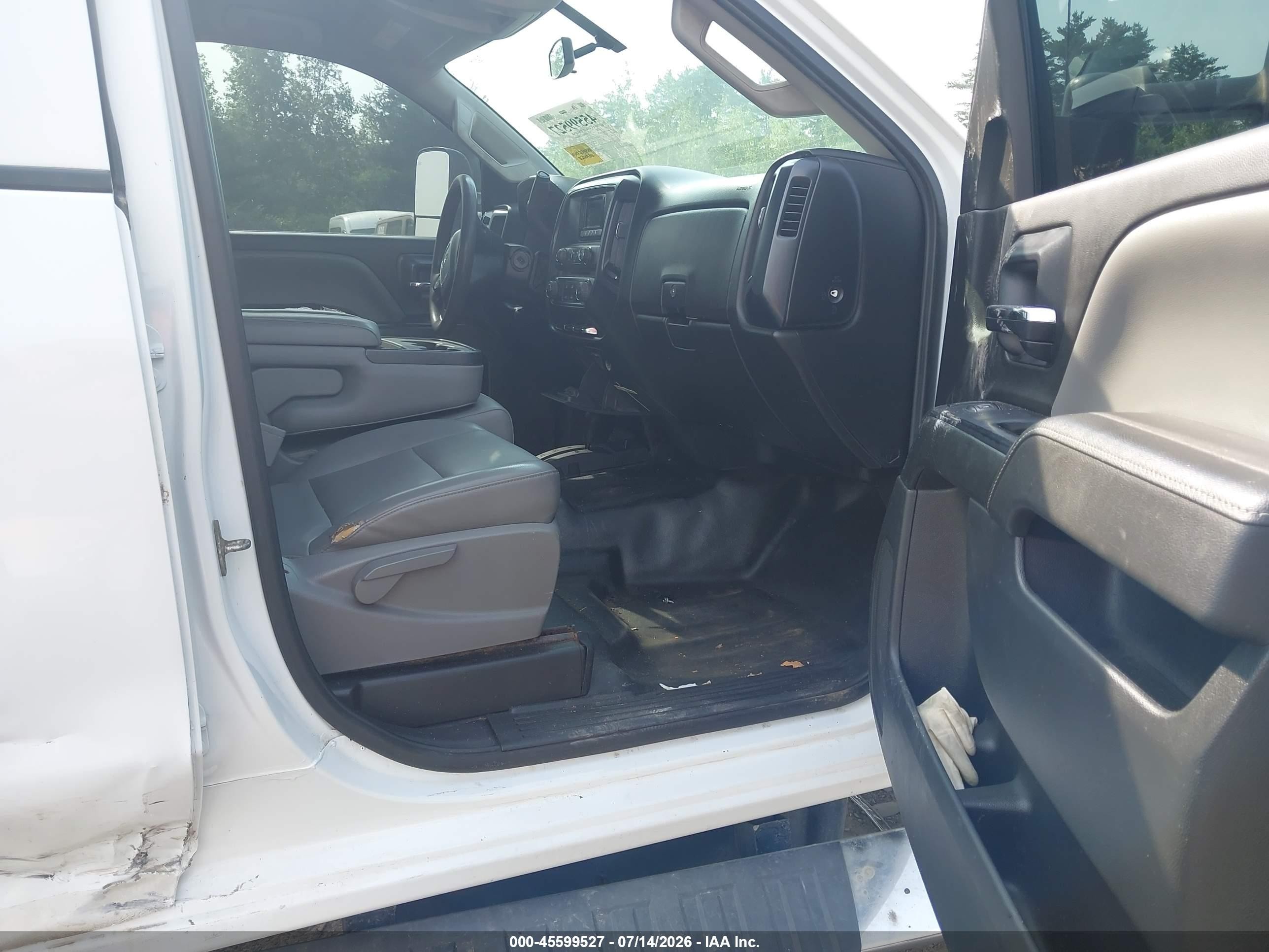 2015 Gmc Sierra 2500hd   Белый vin: 1GT22XE81FZ131792