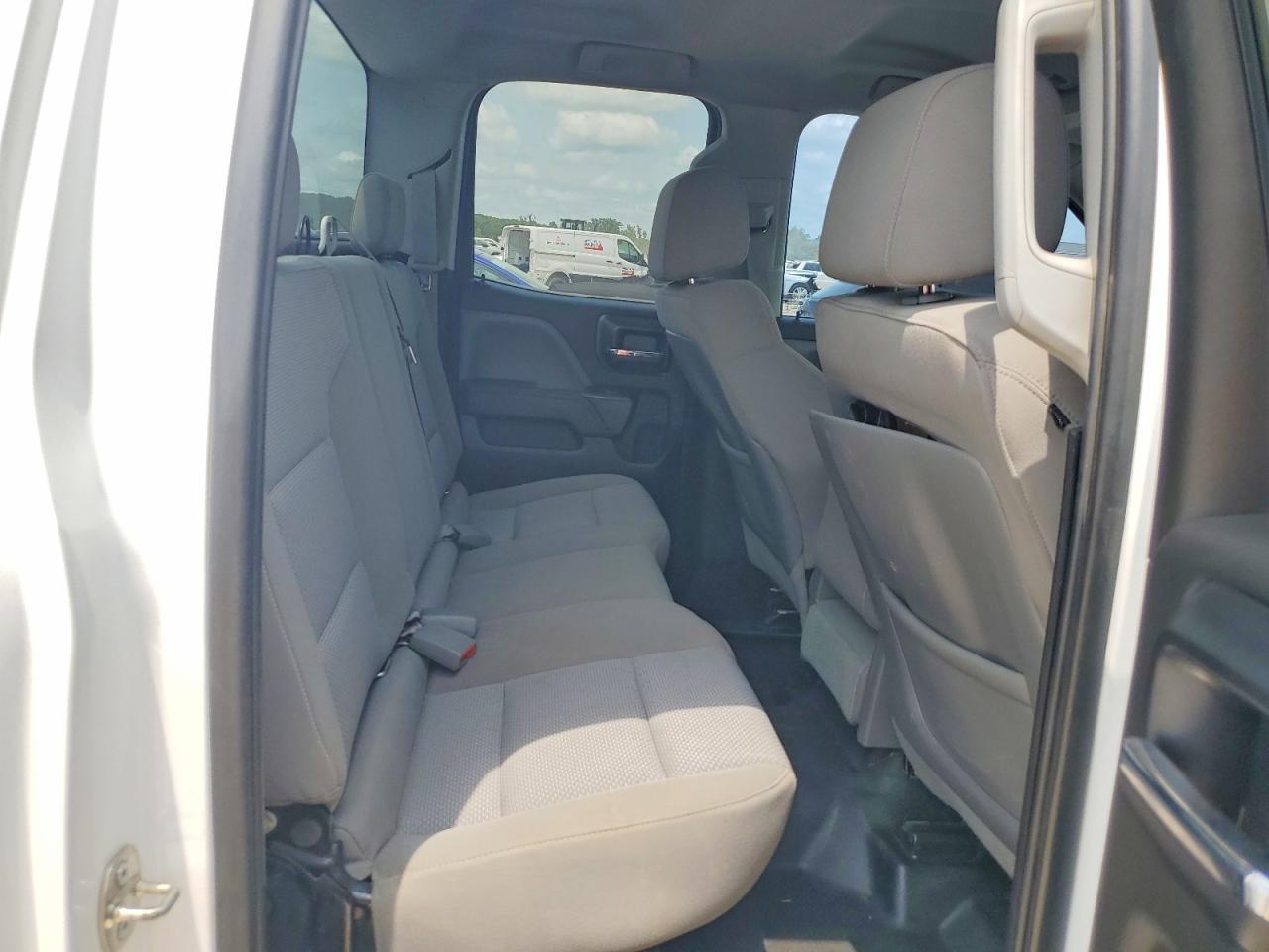 2015 Gmc Sierra K2500 Heavy Duty White vin: 1GT22XEG2FZ128410