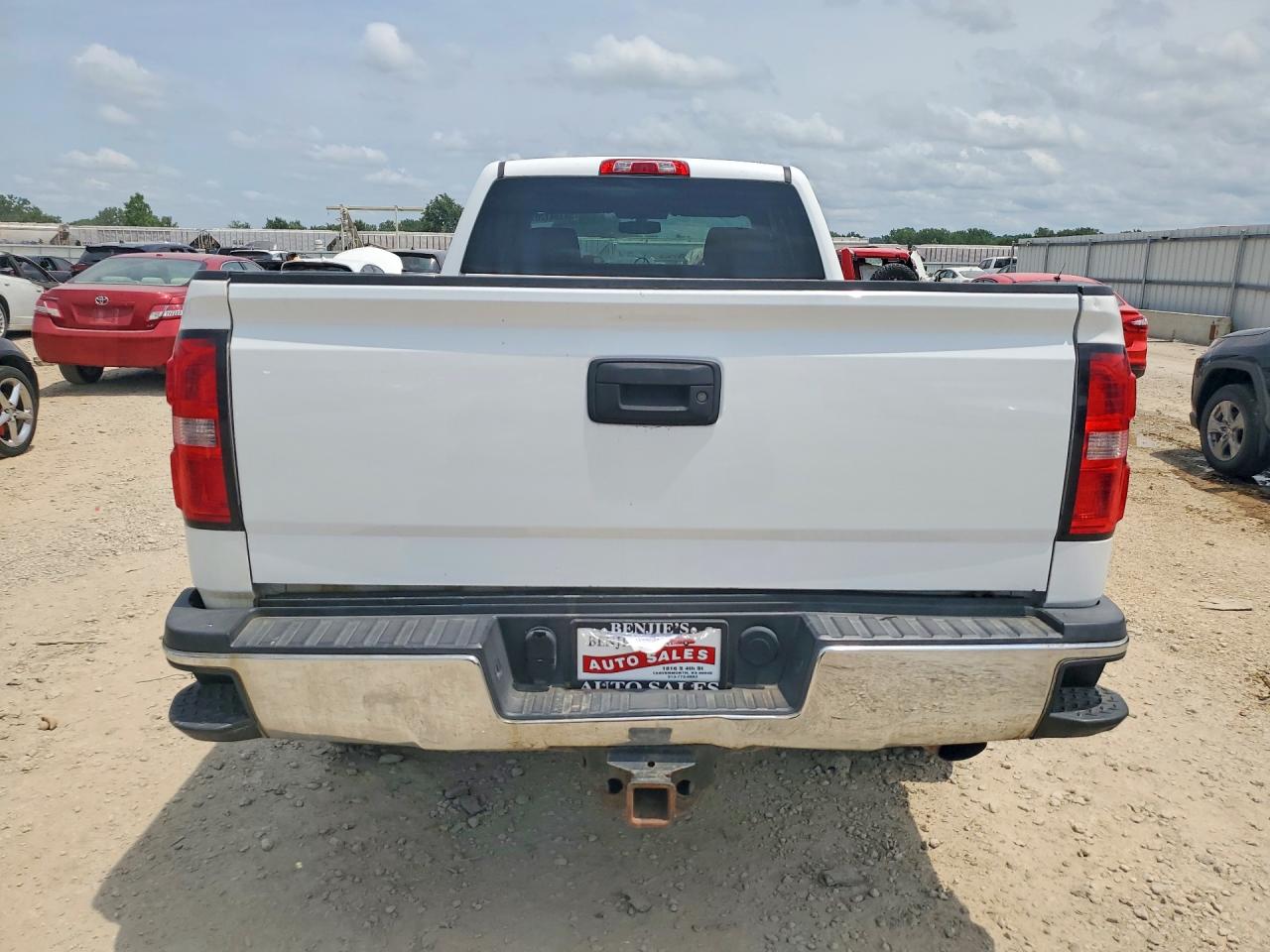 2015 Gmc Sierra K2500 Heavy Duty White vin: 1GT22XEG2FZ128410
