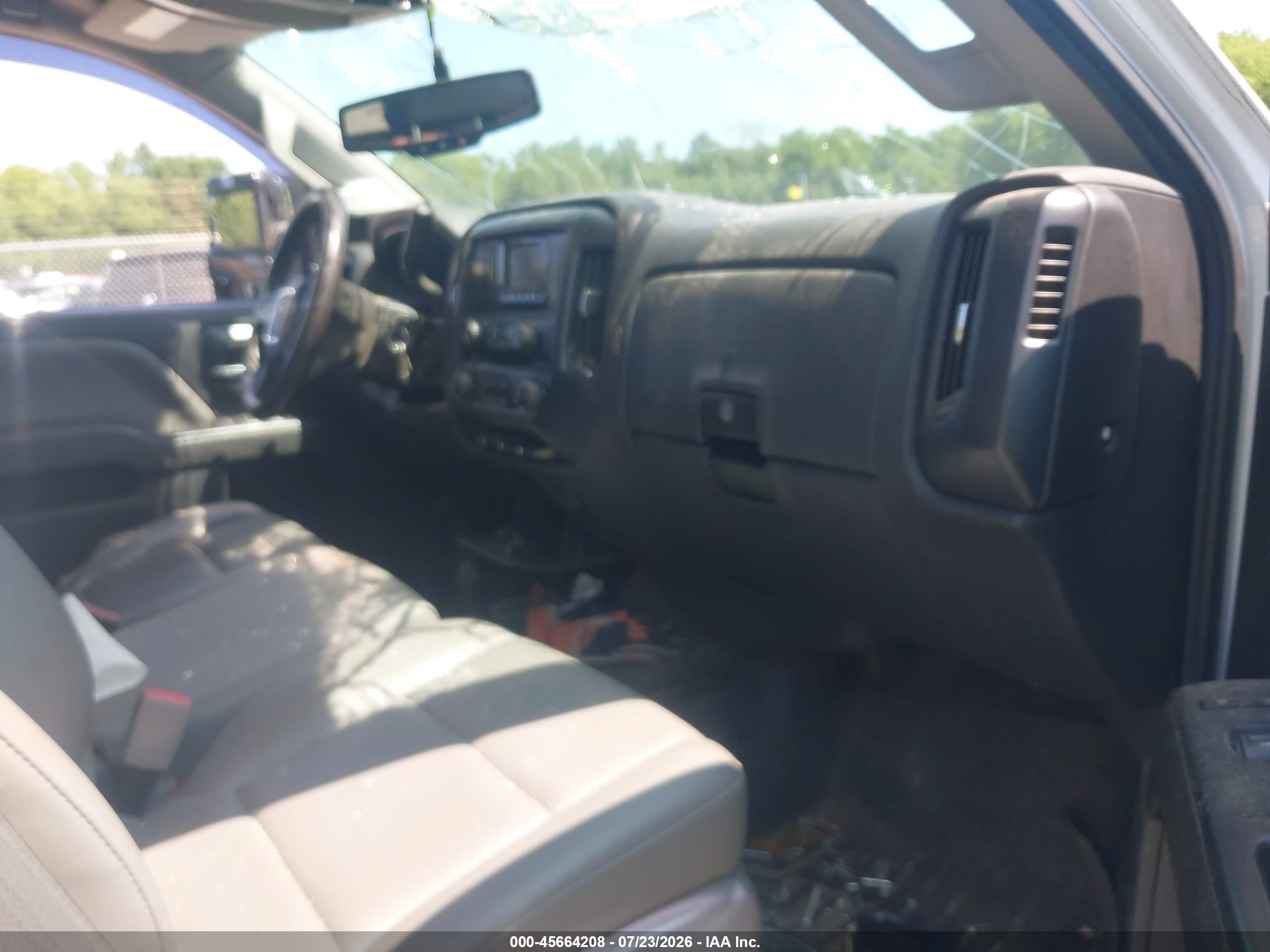 2015 Gmc Sierra 2500hd Available Wifi   White vin: 1GT22XEG6FZ520824