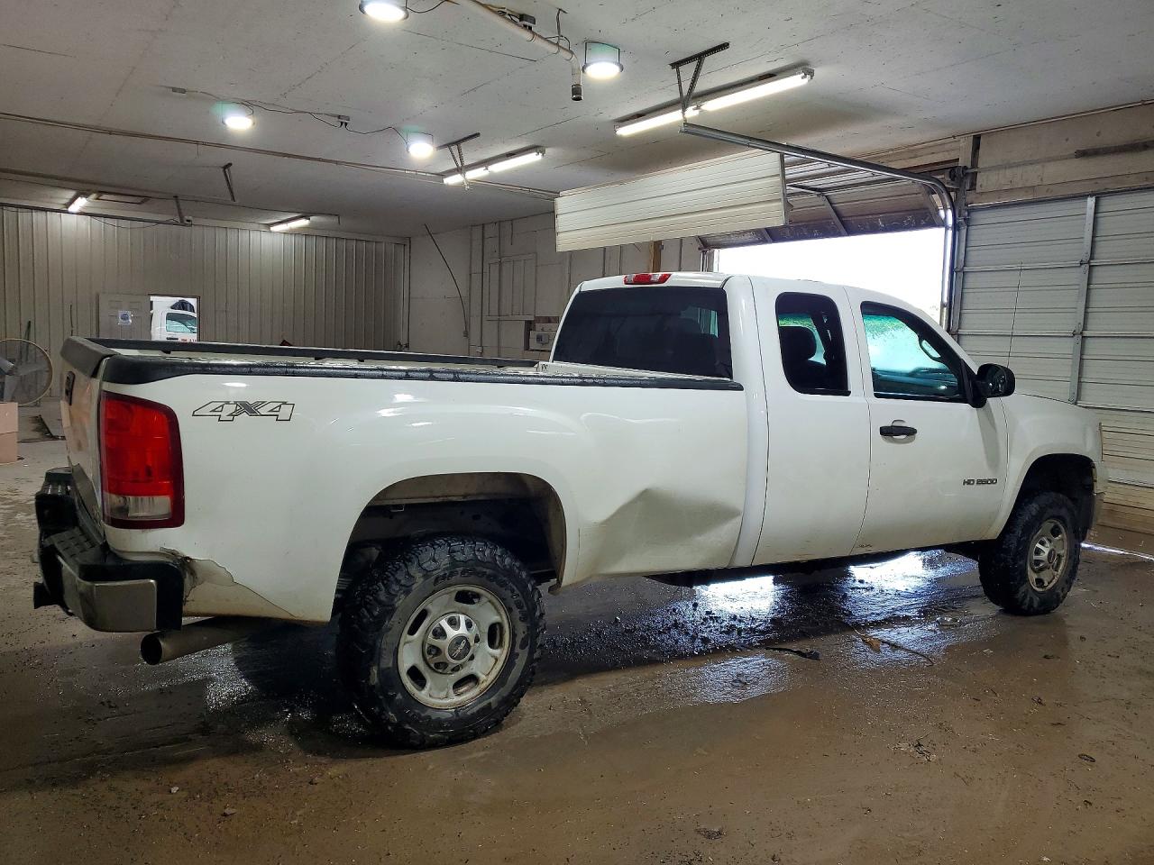2013 Gmc Sierra K2500 Heavy Duty White vin: 1GT22ZC89DZ235359
