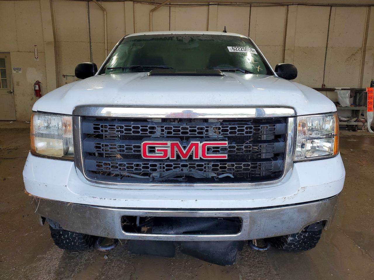 2013 Gmc Sierra K2500 Heavy Duty White vin: 1GT22ZC89DZ235359