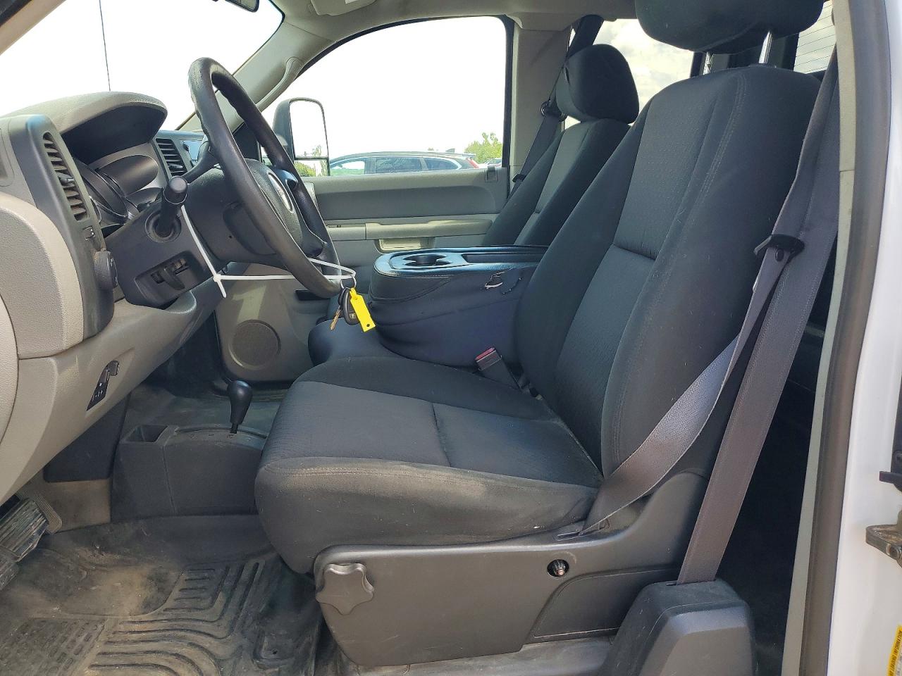 2011 Gmc Sierra K2500 Heavy Duty Белый vin: 1GT22ZCG9BZ393401
