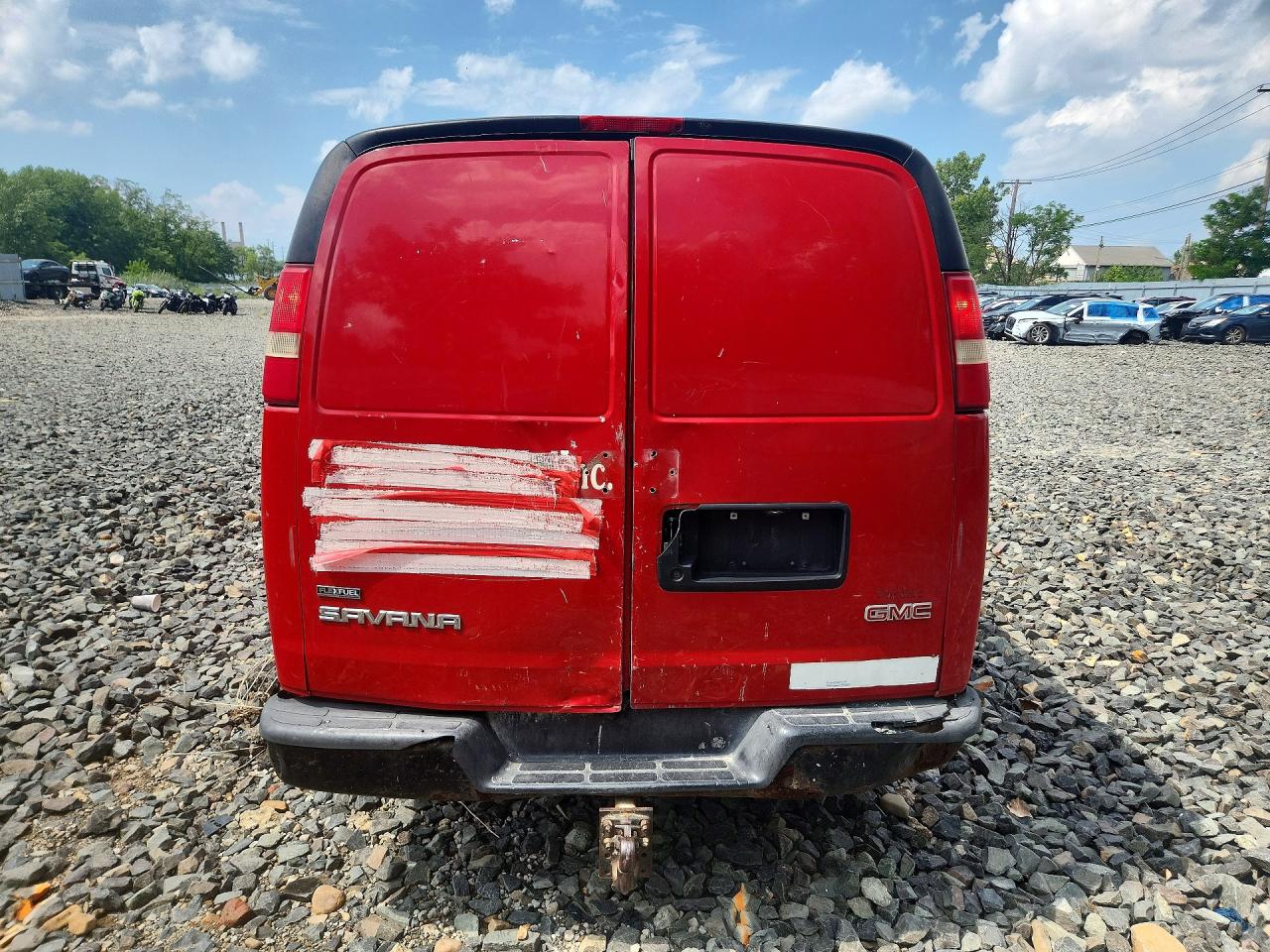 2010 Gmc Savana G3500 Red vin: 1GT2GTAG3A1114751