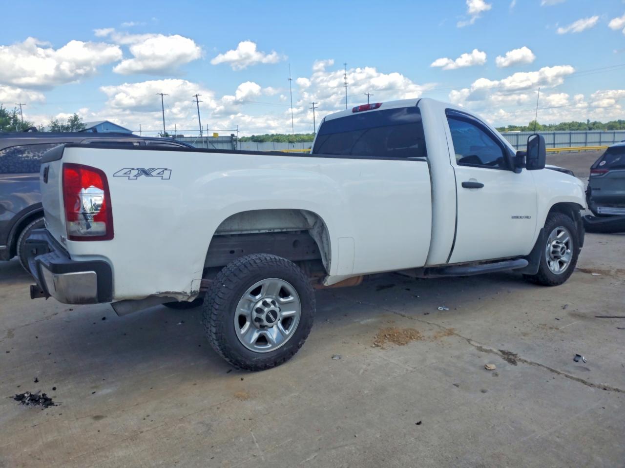 2010 Gmc Sierra K2500 Heavy Duty White vin: 1GT3KZBG2AF110181