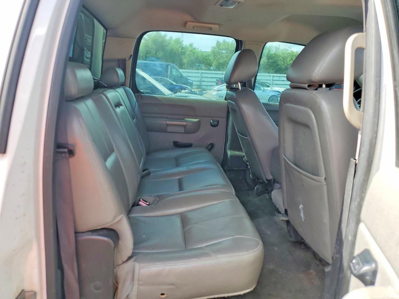 2013 Gmc Sierra K3500 White vin: 1GT422C86DF117691