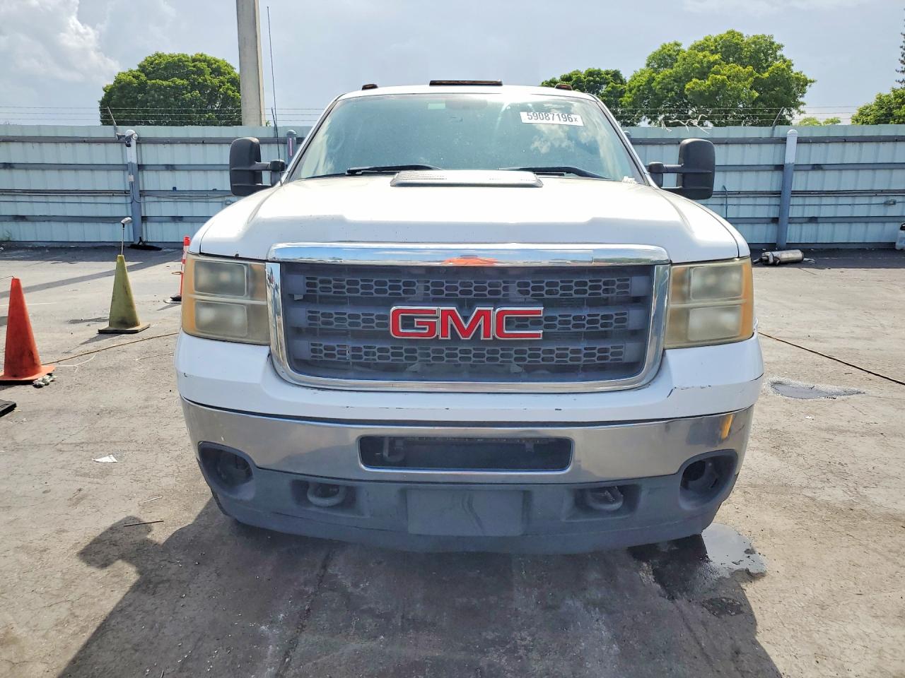 2013 Gmc Sierra K3500 White vin: 1GT422C86DF117691