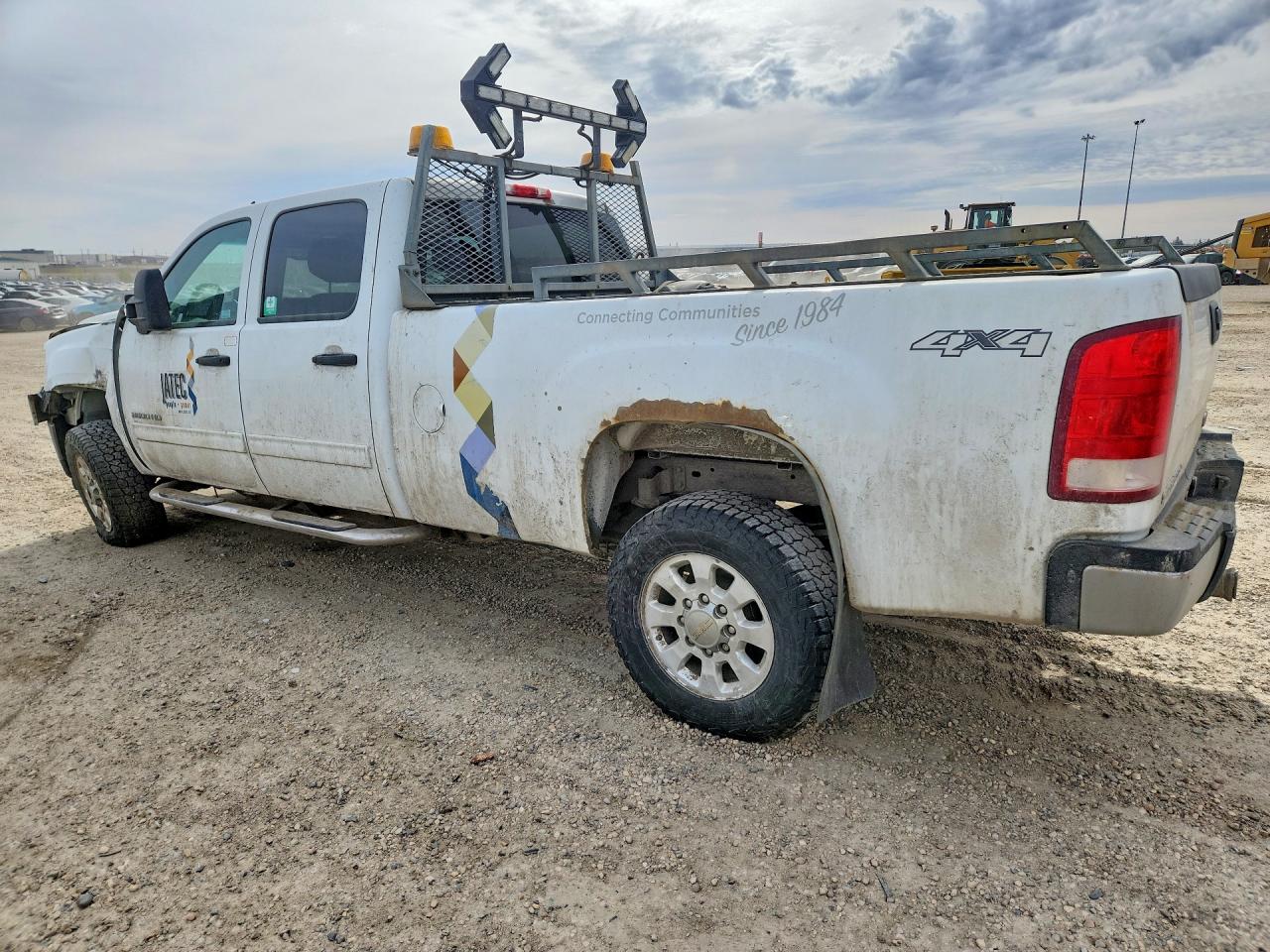 2013 Gmc Sierra K3500 Sle White vin: 1GT423C83DF197165