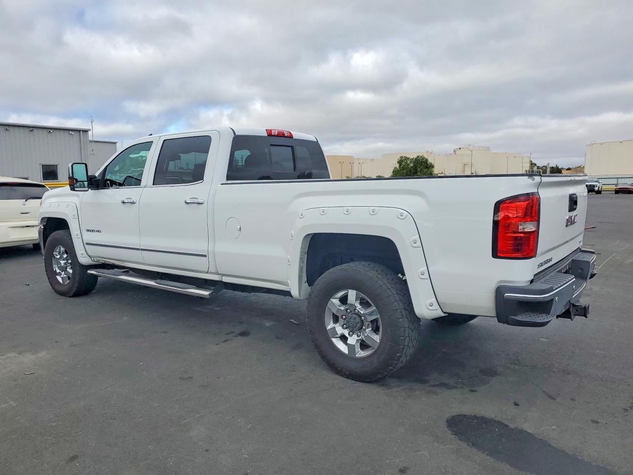 2015 Gmc Sierra K3500 Slt White vin: 1GT423E8XFF597854