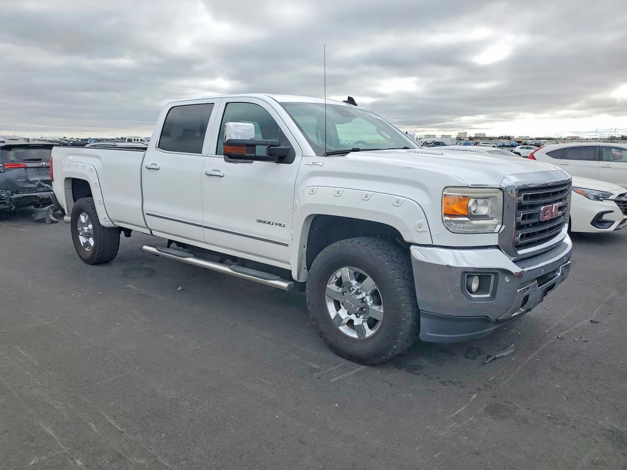 2015 Gmc Sierra K3500 Slt White vin: 1GT423E8XFF597854