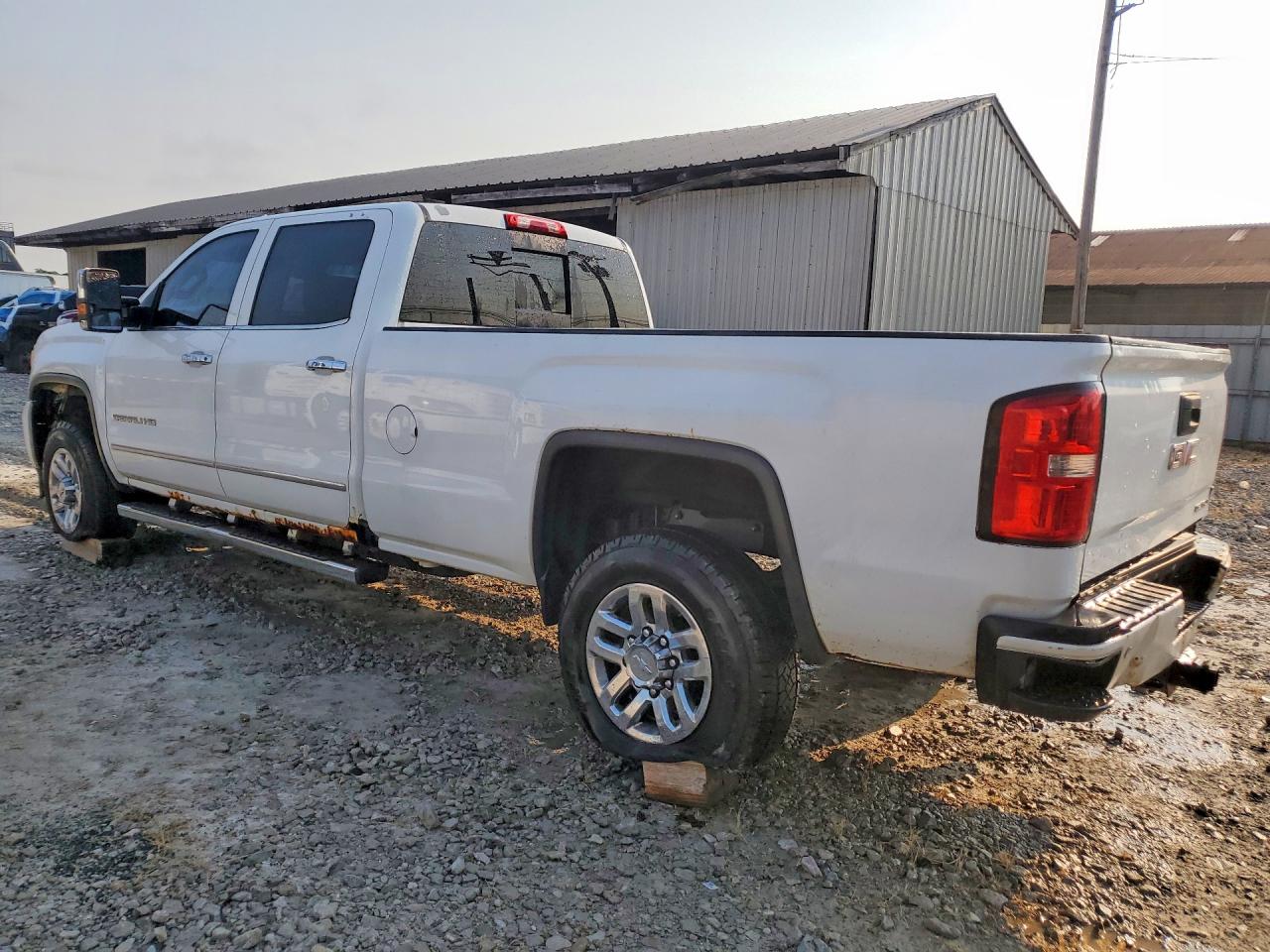 2015 Gmc Sierra K3500 Denali White vin: 1GT424E88FF638262