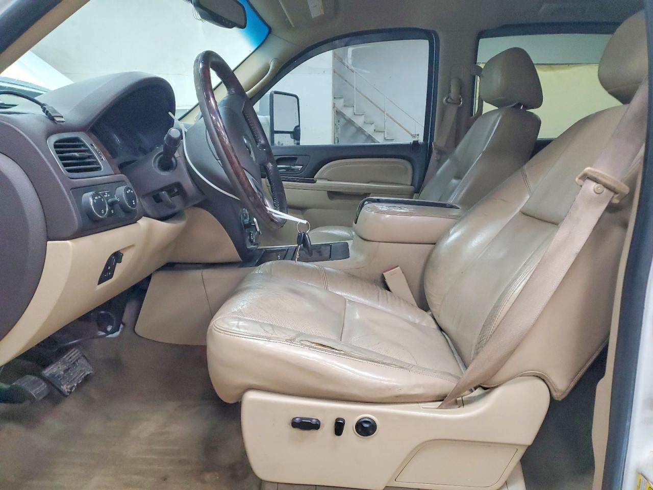 2011 Gmc Sierra K3500 Denali White vin: 1GT426C87BF150879