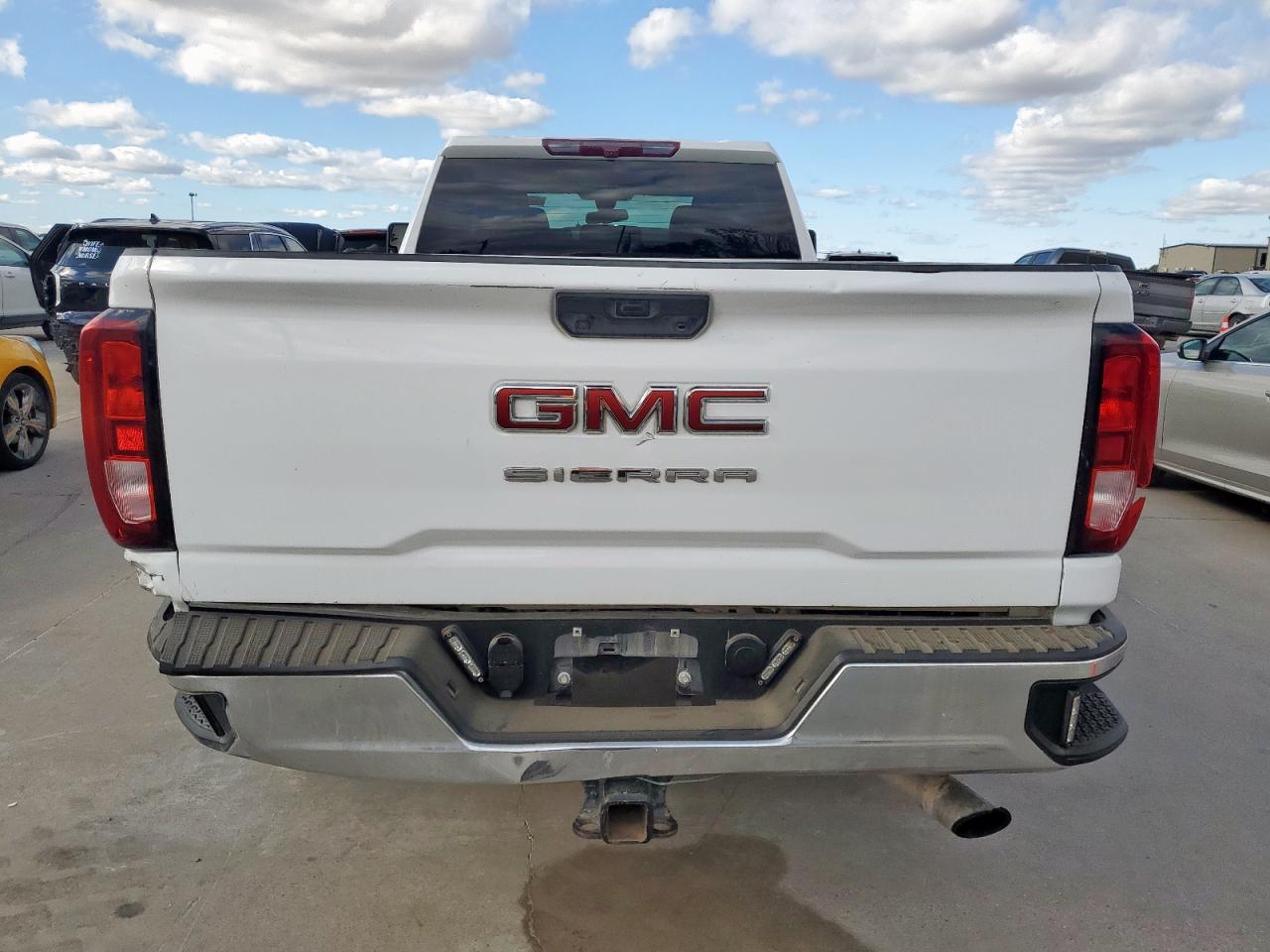2021 Gmc Sierra K2500 Heavy Duty White vin: 1GT49LE78MF238177