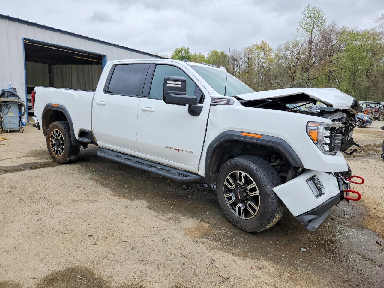 2023 Gmc Sierra K2500 At4 White vin: 1GT49PE75PF165782