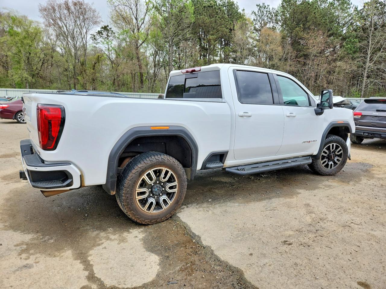 2023 Gmc Sierra K2500 At4 White vin: 1GT49PE75PF165782