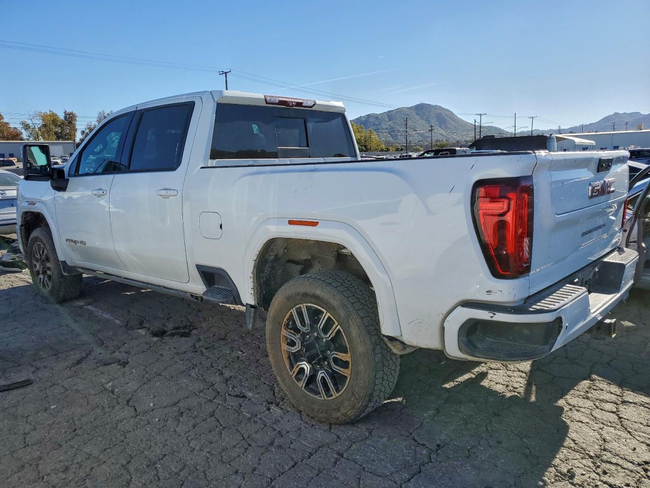 2020 Gmc Sierra K2500 At4 White vin: 1GT49PEY2LF212236