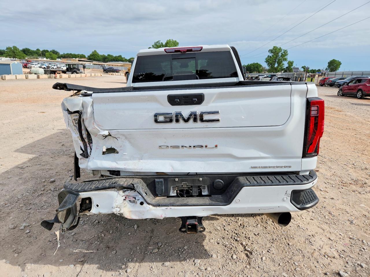 2024 Gmc Sierra K2500 Denali Ultimate White vin: 1GT49XEY0RF289048