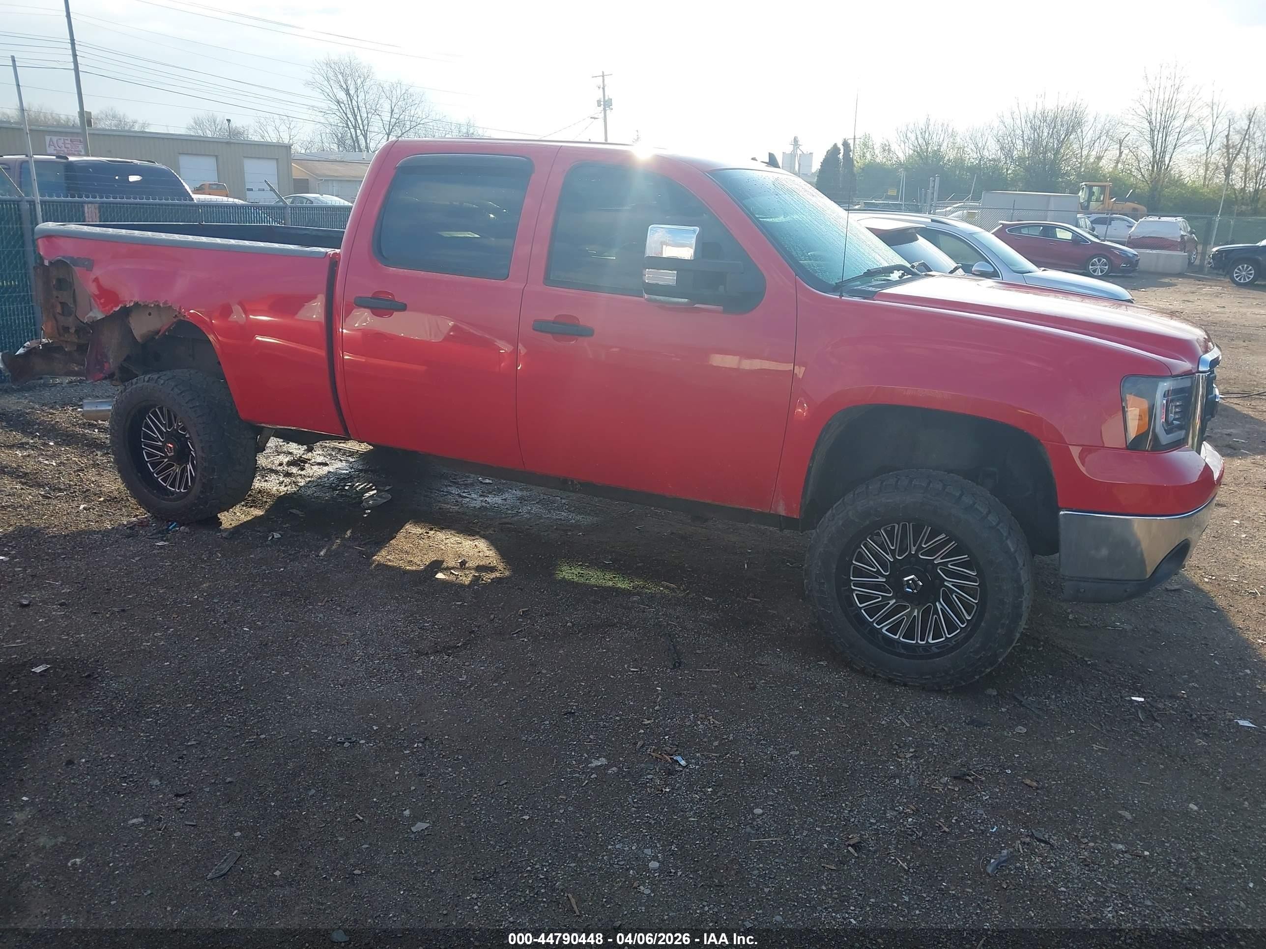 2010 Gmc Sierra 2500hd Sle Красный vin: 1GT4K0B63AF131838