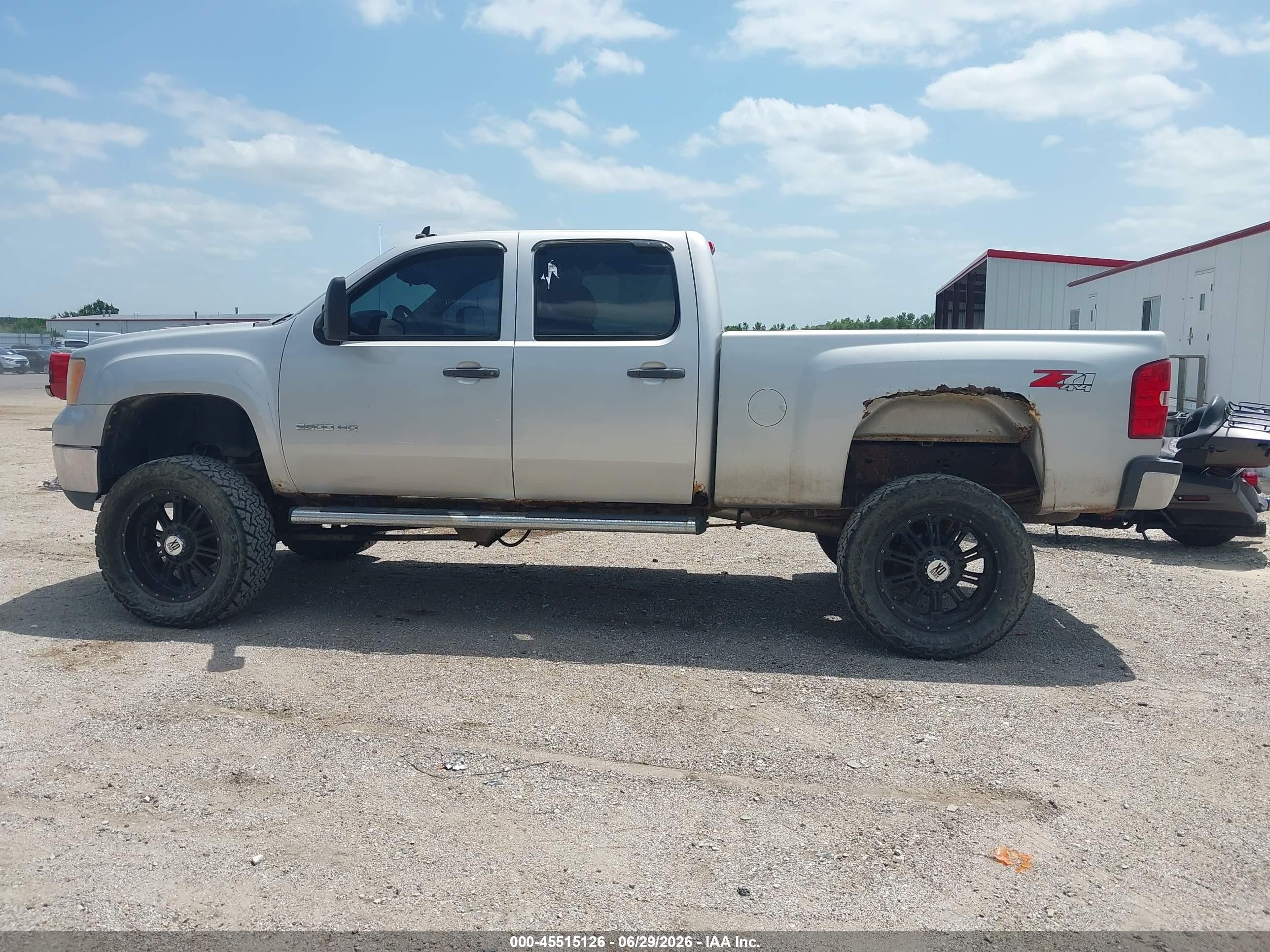 2010 Gmc Sierra 2500hd Sle Серебряный vin: 1GT4K0BG4AF136555
