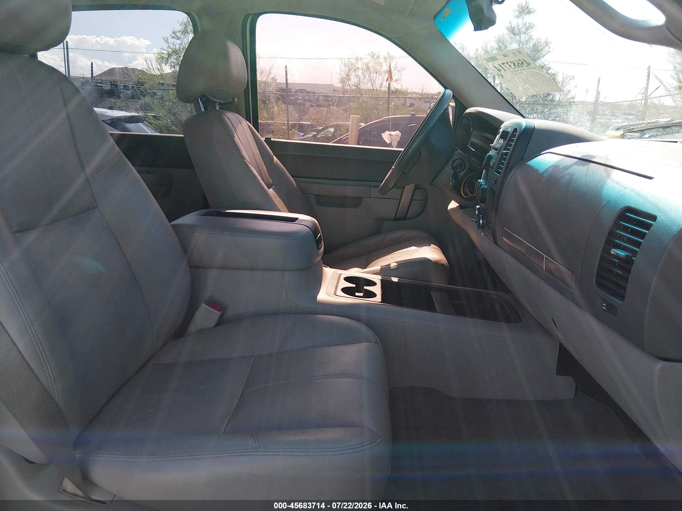 2010 Gmc Sierra 2500hd Sle White vin: 1GT4K0BG6AF105324