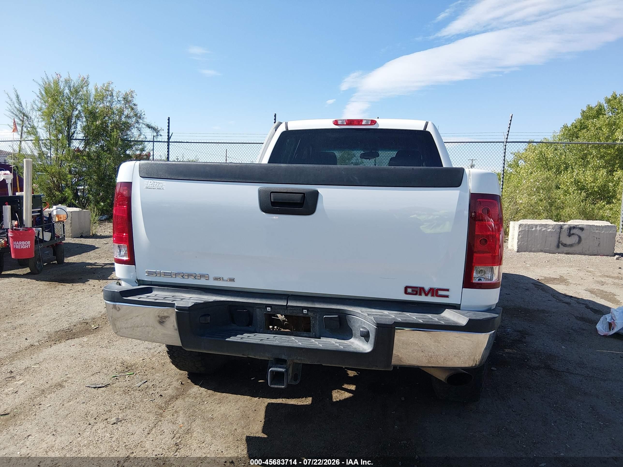 2010 Gmc Sierra 2500hd Sle White vin: 1GT4K0BG6AF105324