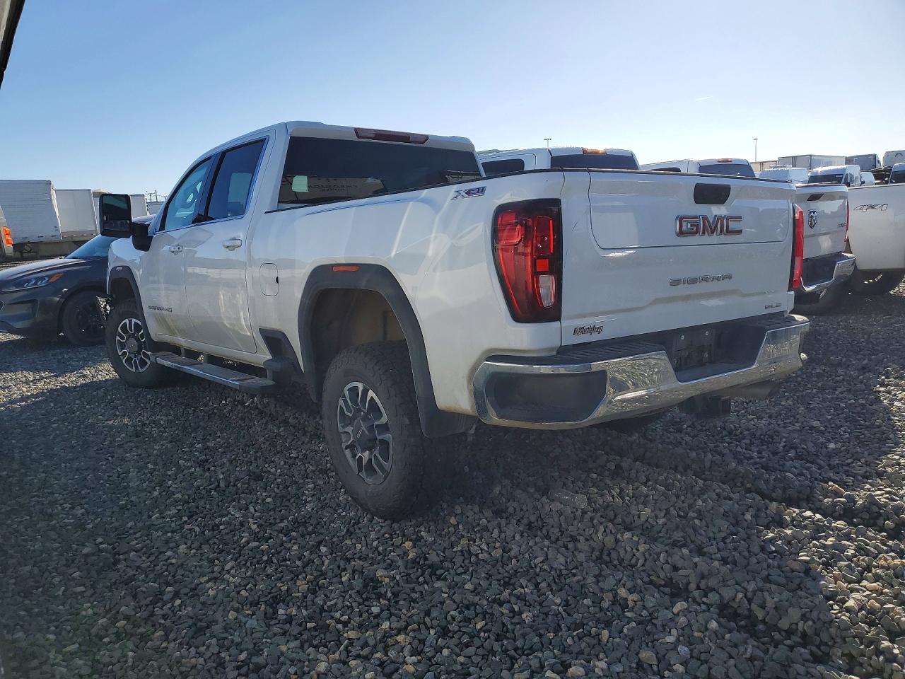 2025 Gmc Sierra K2500 Sle White vin: 1GT4UME72SF235826