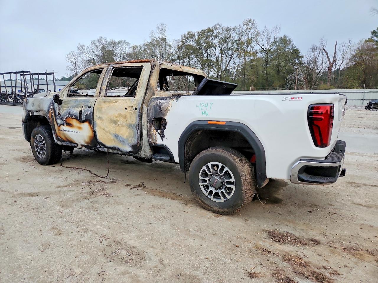 2025 Gmc Sierra K2500 Slt Белый vin: 1GT4UNE7XSF310195