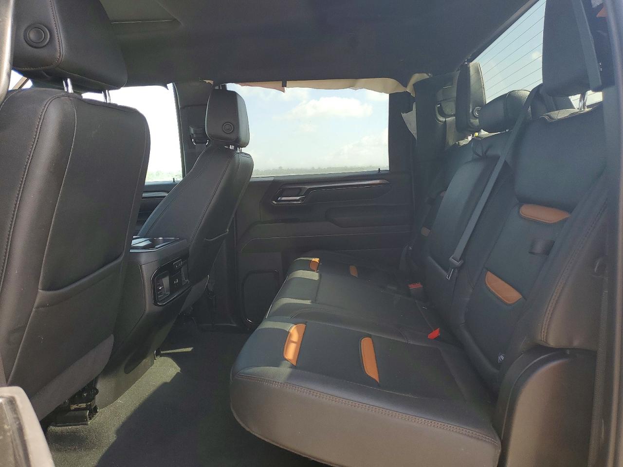 2026 Gmc Sierra K2500 At4 Gray vin: 1GT4UPEY7TF186201