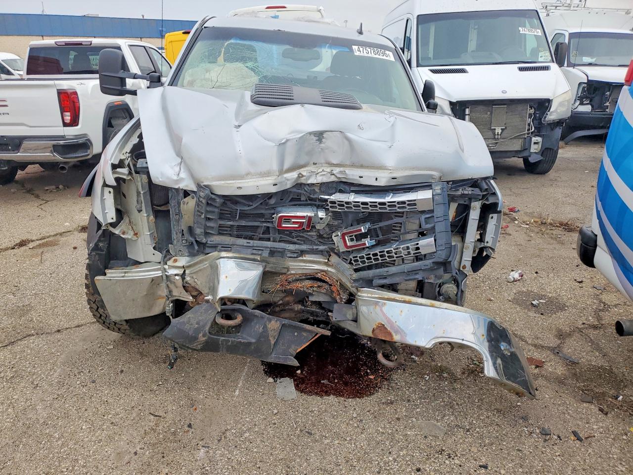 2013 Gm Heavy Duty Trucks Silver vin: 1GT523C84DZ208869
