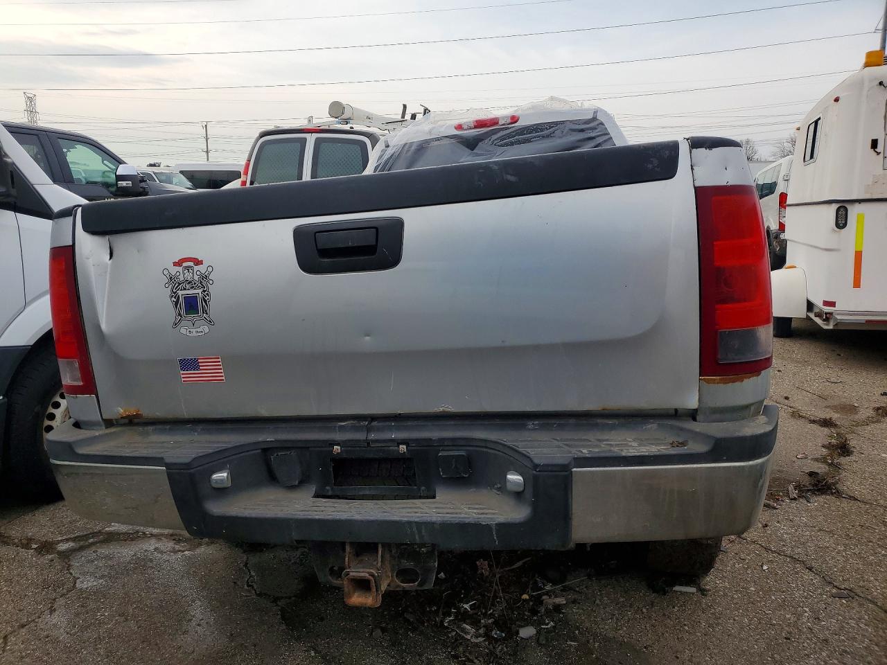 2013 Gm Heavy Duty Trucks Silver vin: 1GT523C84DZ208869