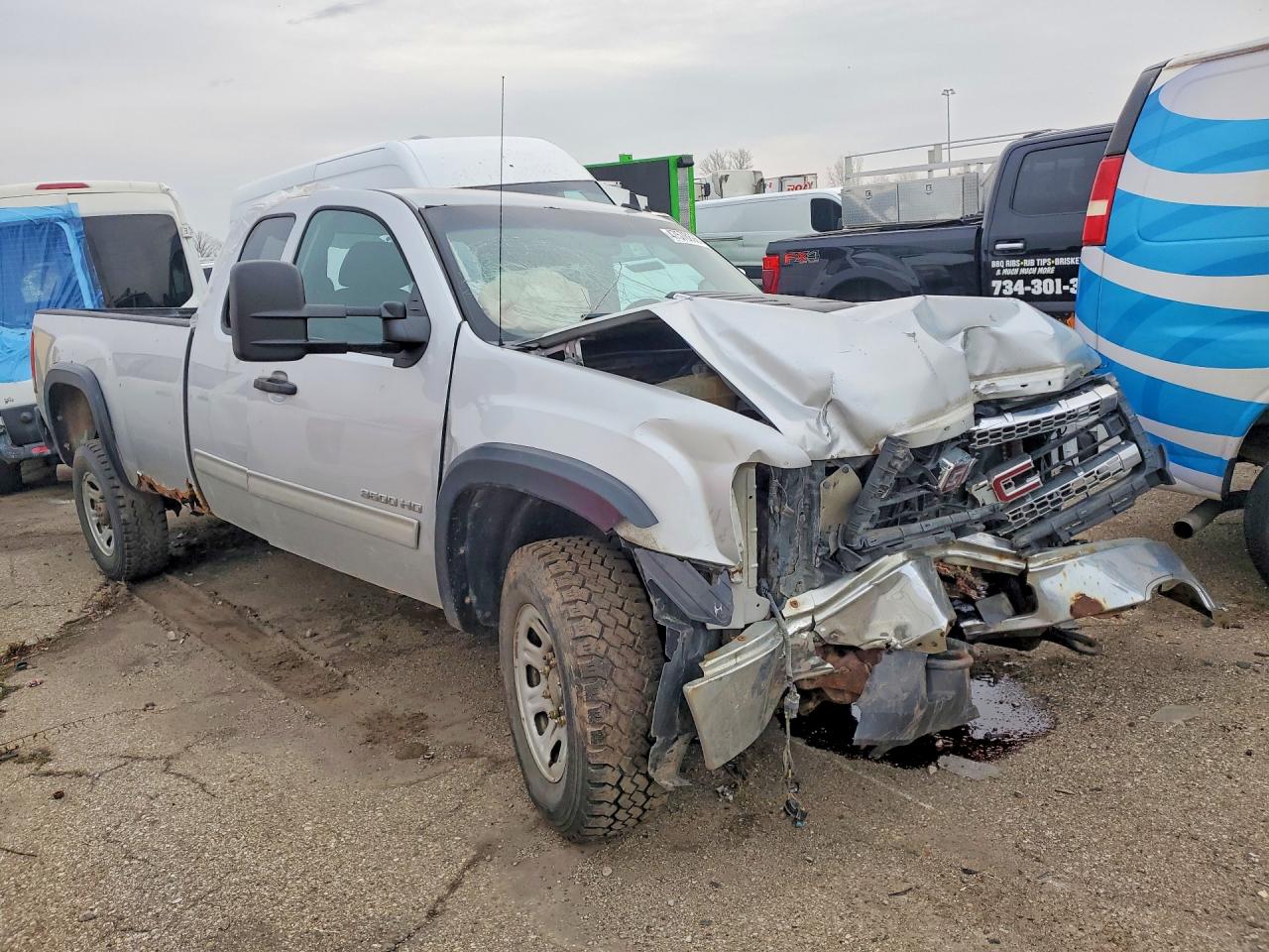 2013 Gm Heavy Duty Trucks Silver vin: 1GT523C84DZ208869