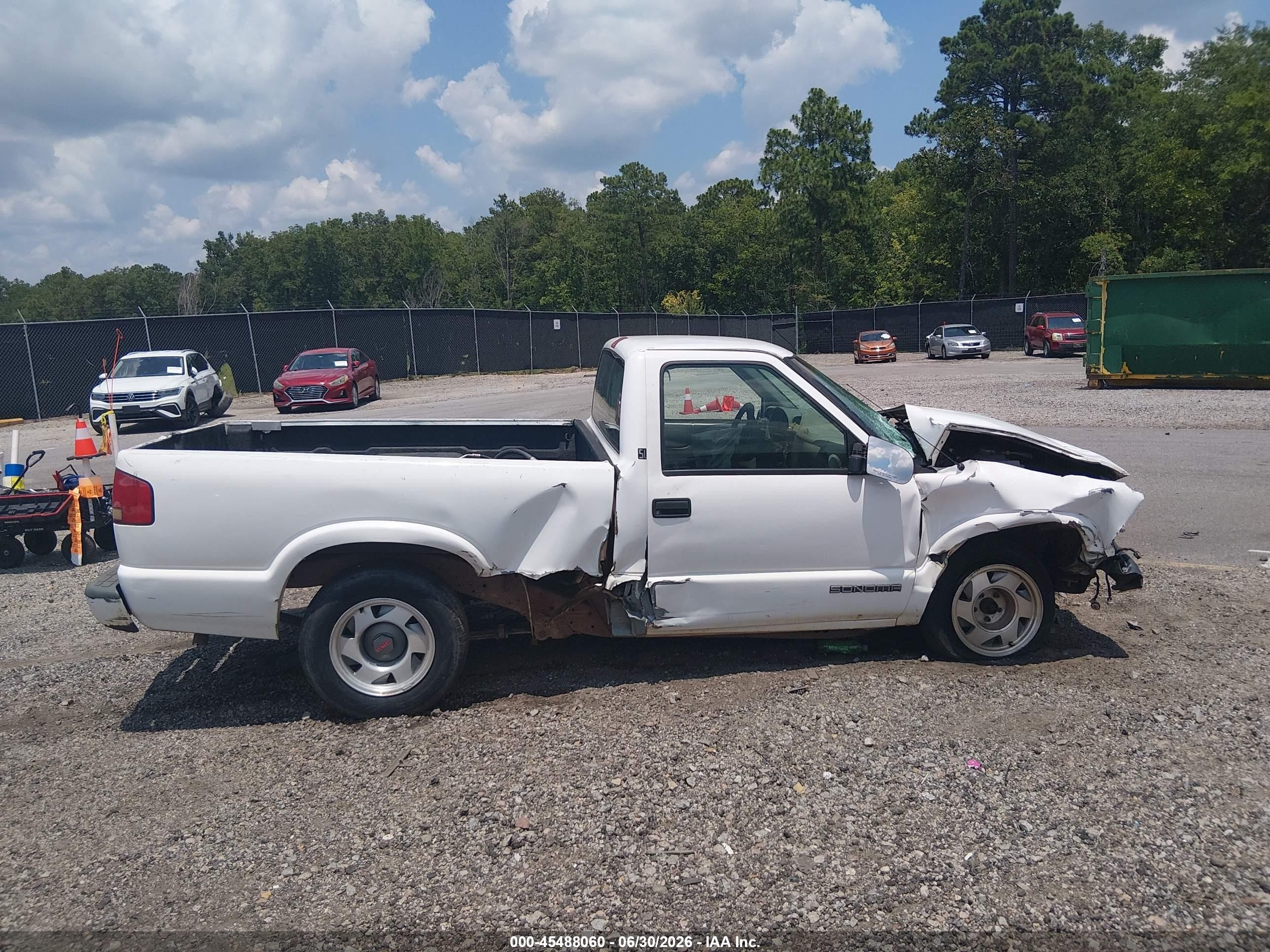 1999 Gmc Sonoma Sl Белый vin: 1GTCS1440XK503388