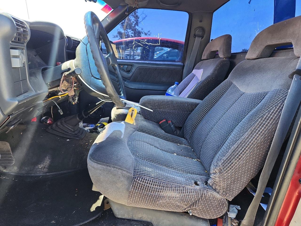 1995 Gmc Sonoma Maroon vin: 1GTCS1442S8533336