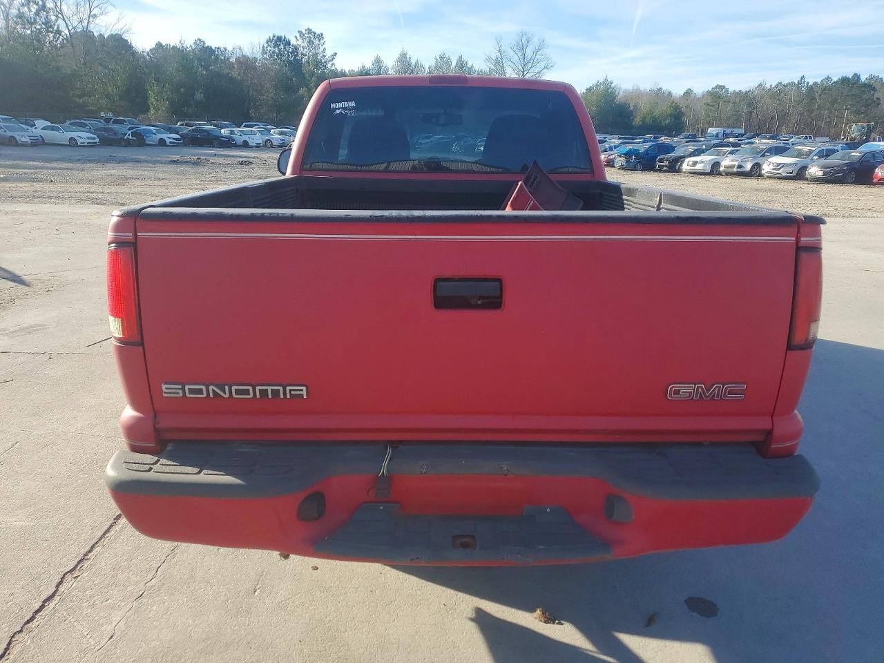 1998 Gmc Sonoma Red vin: 1GTCS1442W8503436