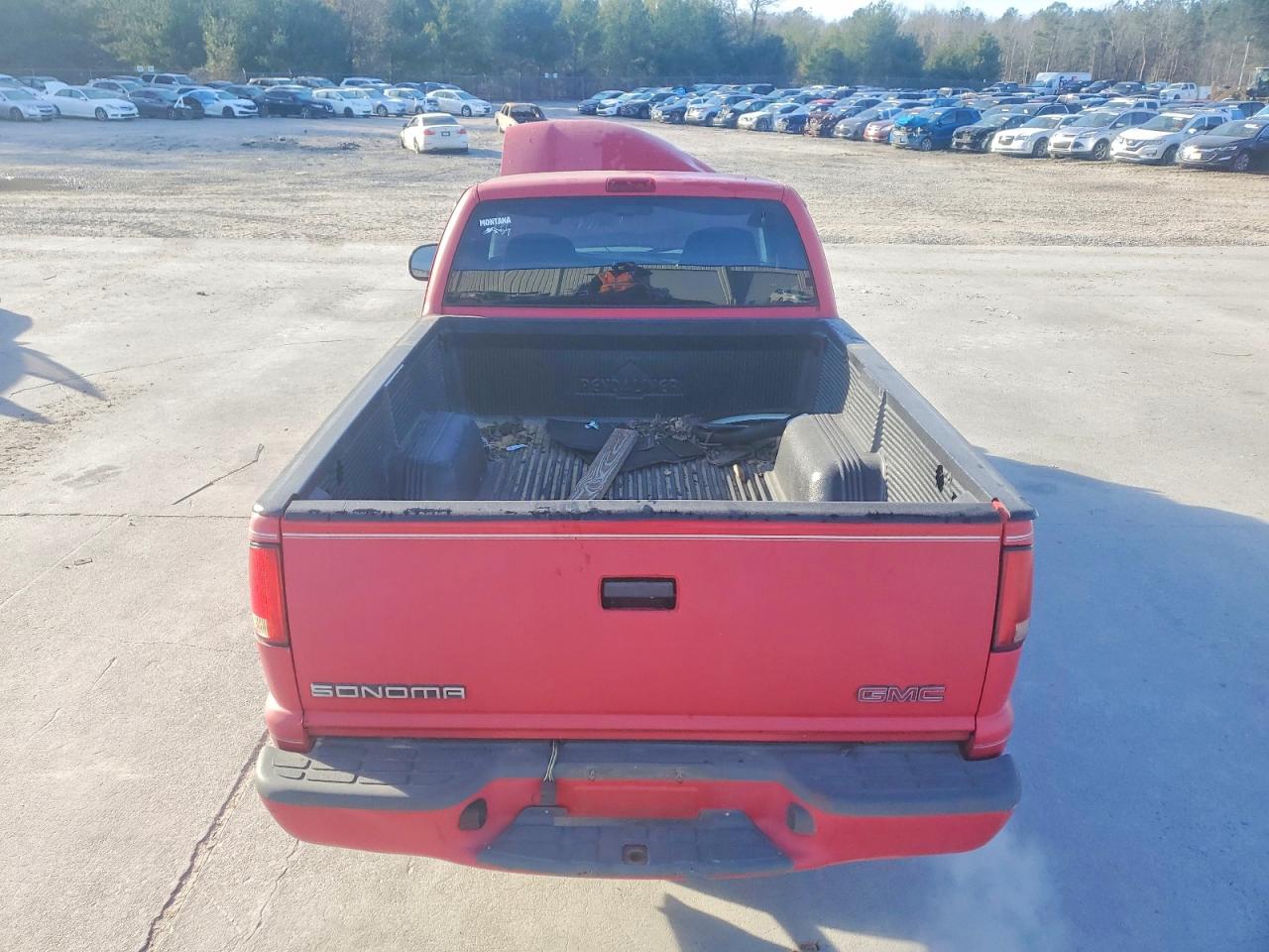 1998 Gmc Sonoma Red vin: 1GTCS1442W8503436